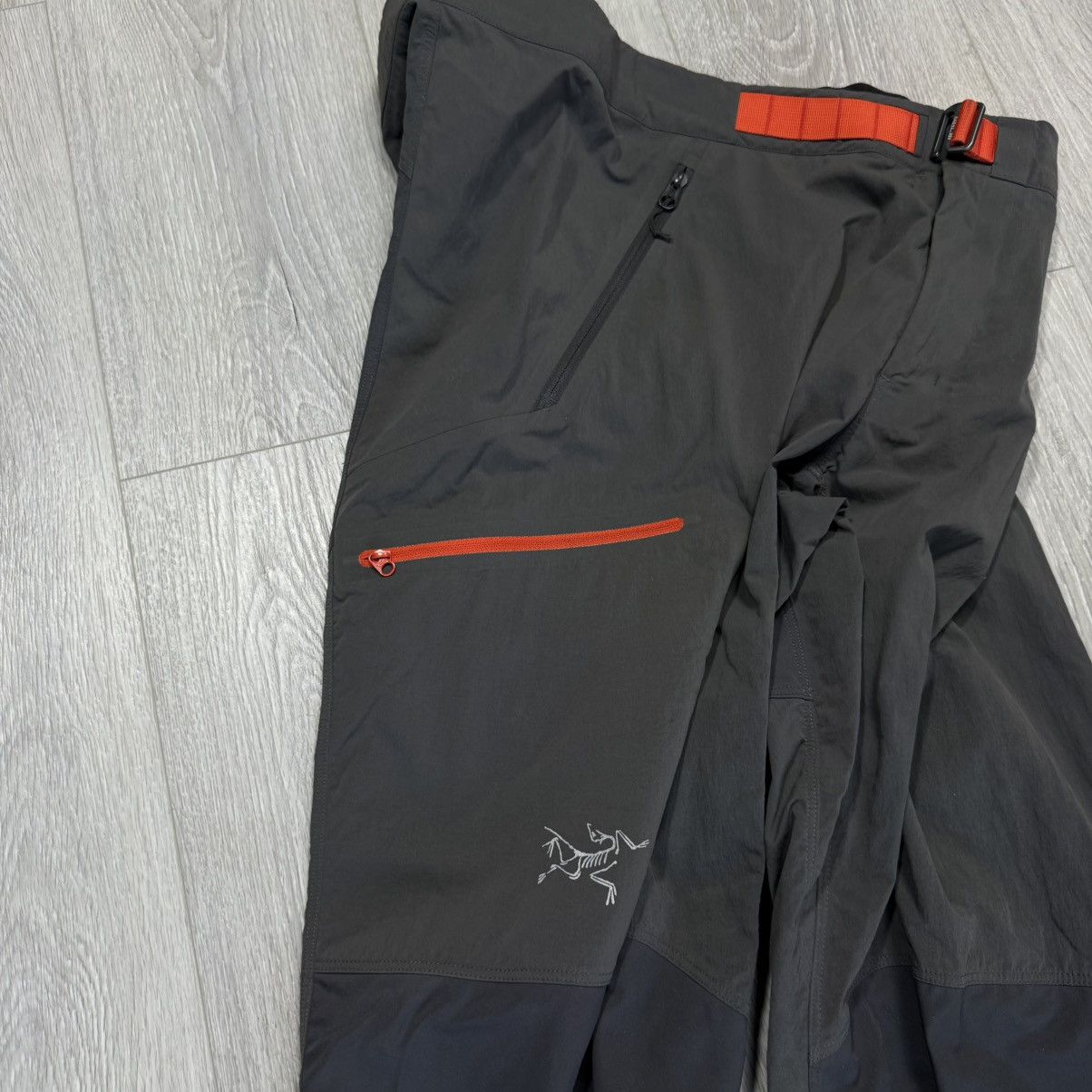 Arc'teryx Vintage Nylon Pants Arcteryx Size US 32 / EU 48 - 4 Thumbnail