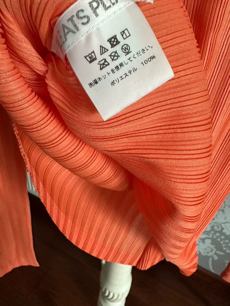Issey Miyake Issey Miyake size:3 Orange, wide rib, stand-up collar, lon Size XS / US 0-2 / IT 36-38 - 3 Thumbnail
