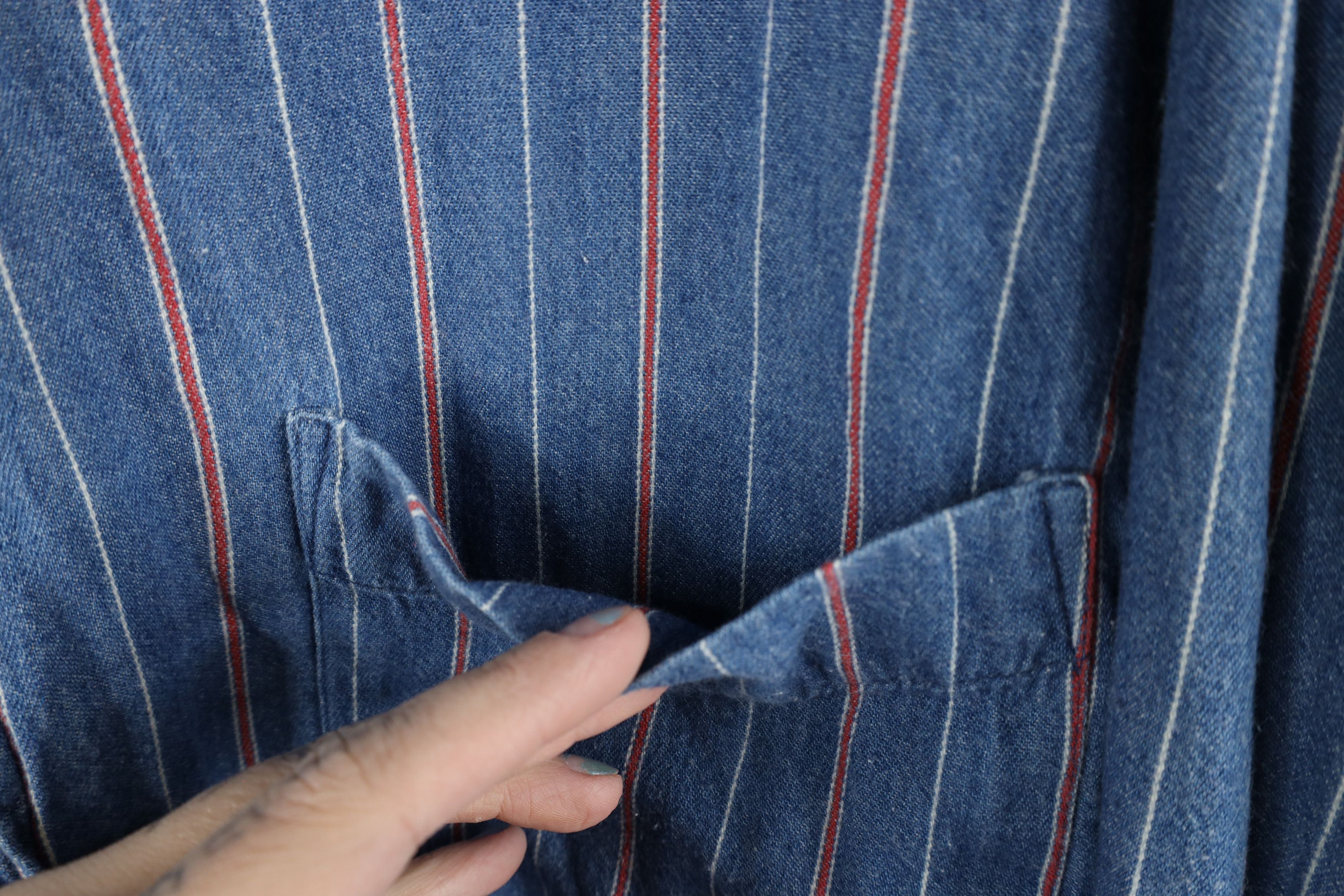 Vintage Vintage 90s Streetwear Striped Denim Jean Button Down Shirt Size US L / EU 52-54 / 3 - 4 Thumbnail