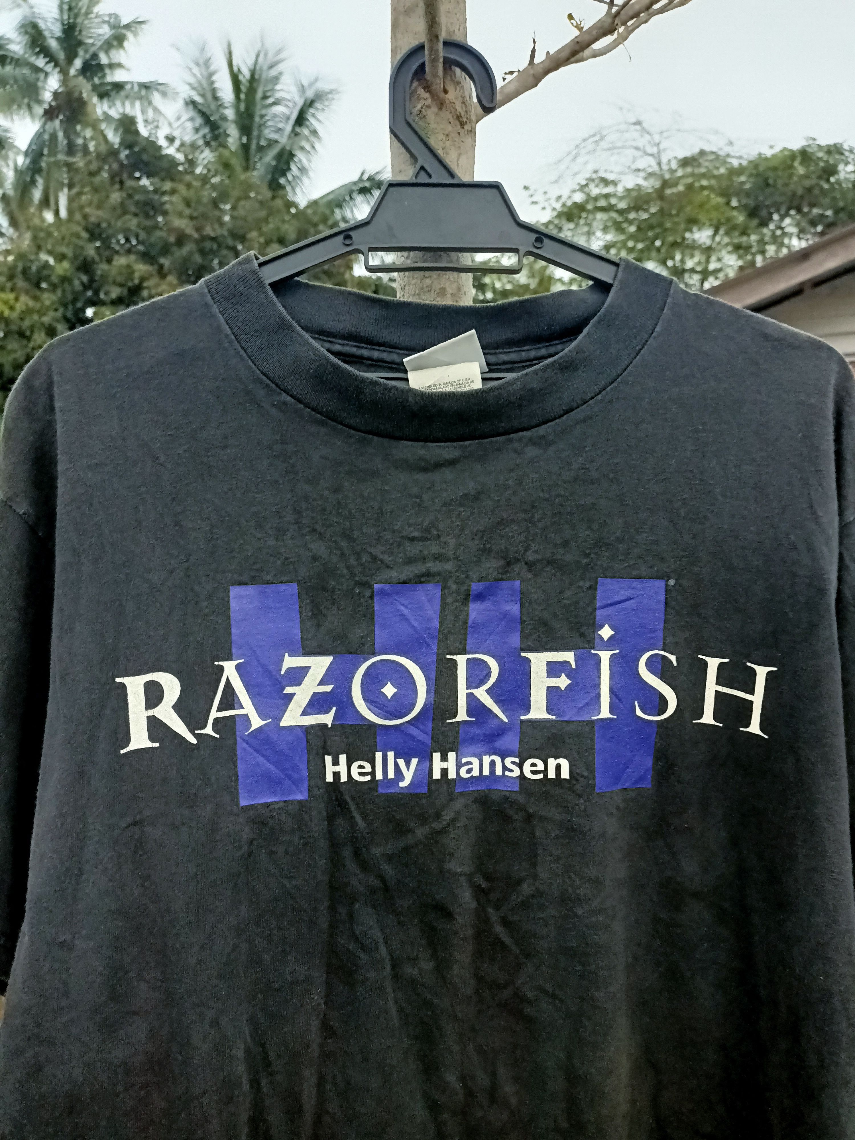 Helly Hansen Vintage Helly Hansen Sea Gear Razorfish t-shirt Size US L / EU 52-54 / 3 - 2 Thumbnail