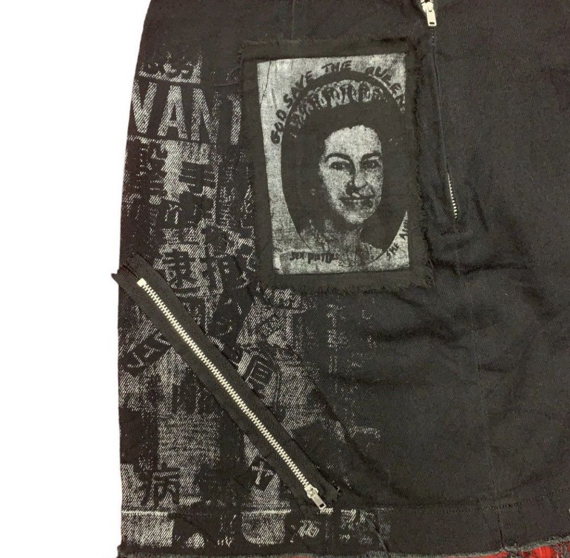 Japanese Brand × Seditionaries Japanese Brand Seditionaries God Save The Queen Mini Skirt Size 25" / US 0 / IT 36 - 3 Thumbnail