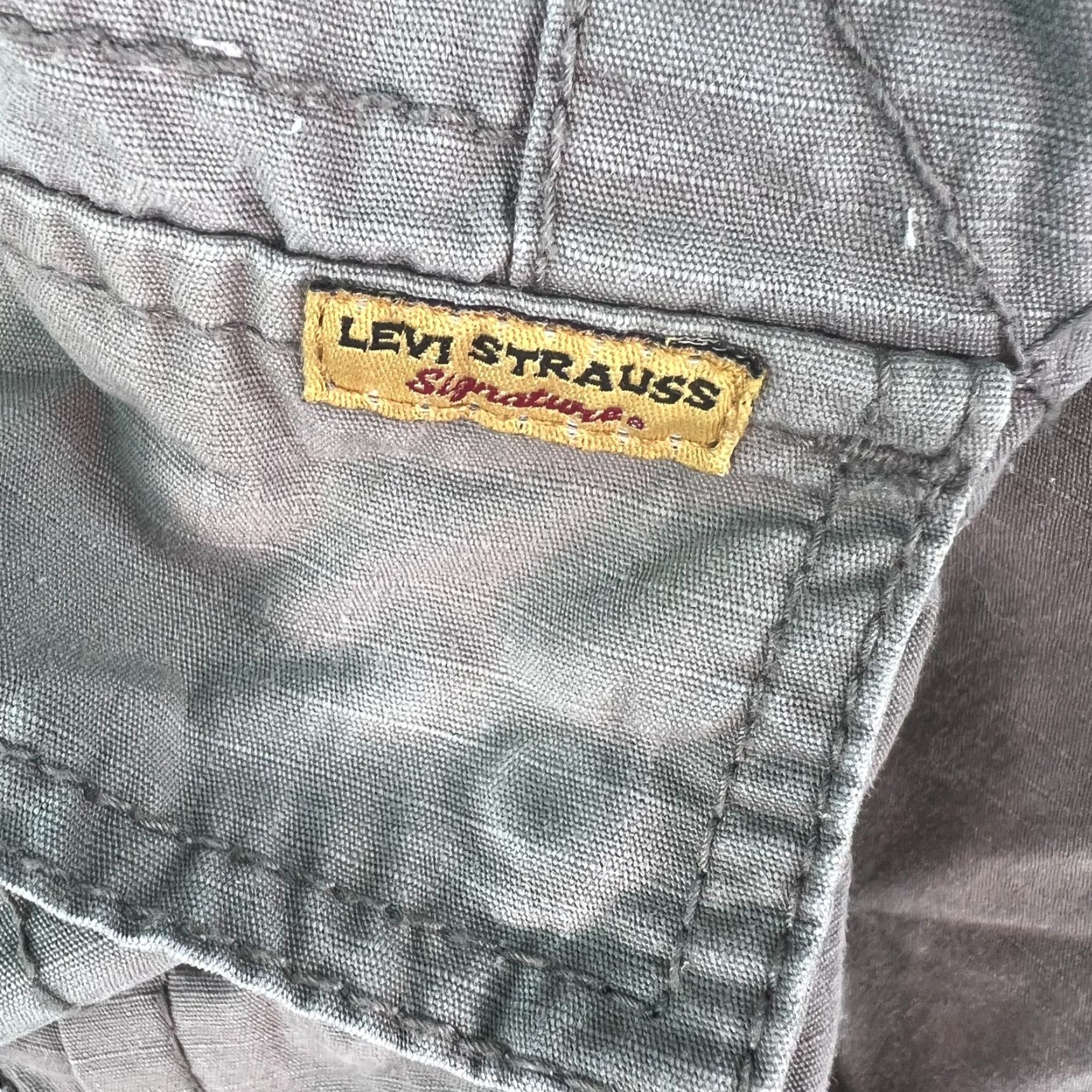 Levi's Levi's Cargo Shorts Mens 36 Gray Flat Front Mid Rise 100% Cotton Casual Denim Short Sz 36 - Regular Fit Size US 36 / EU 52 - 6 Thumbnail