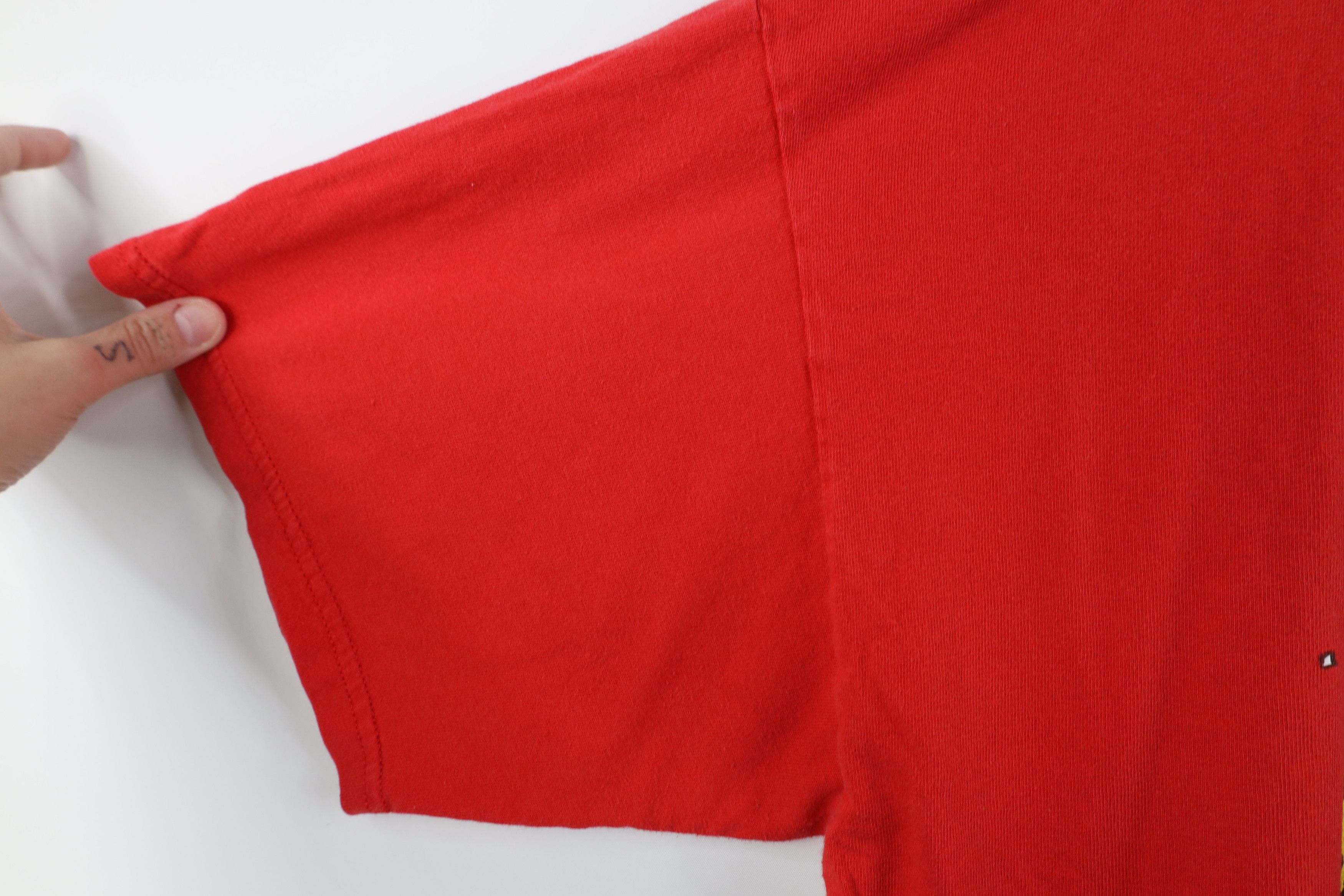 Vintage Vintage Peanuts Charlie Brown Snoopy Christmas T-Shirt Red Size US XL / EU 56 / 4 - 9 Thumbnail