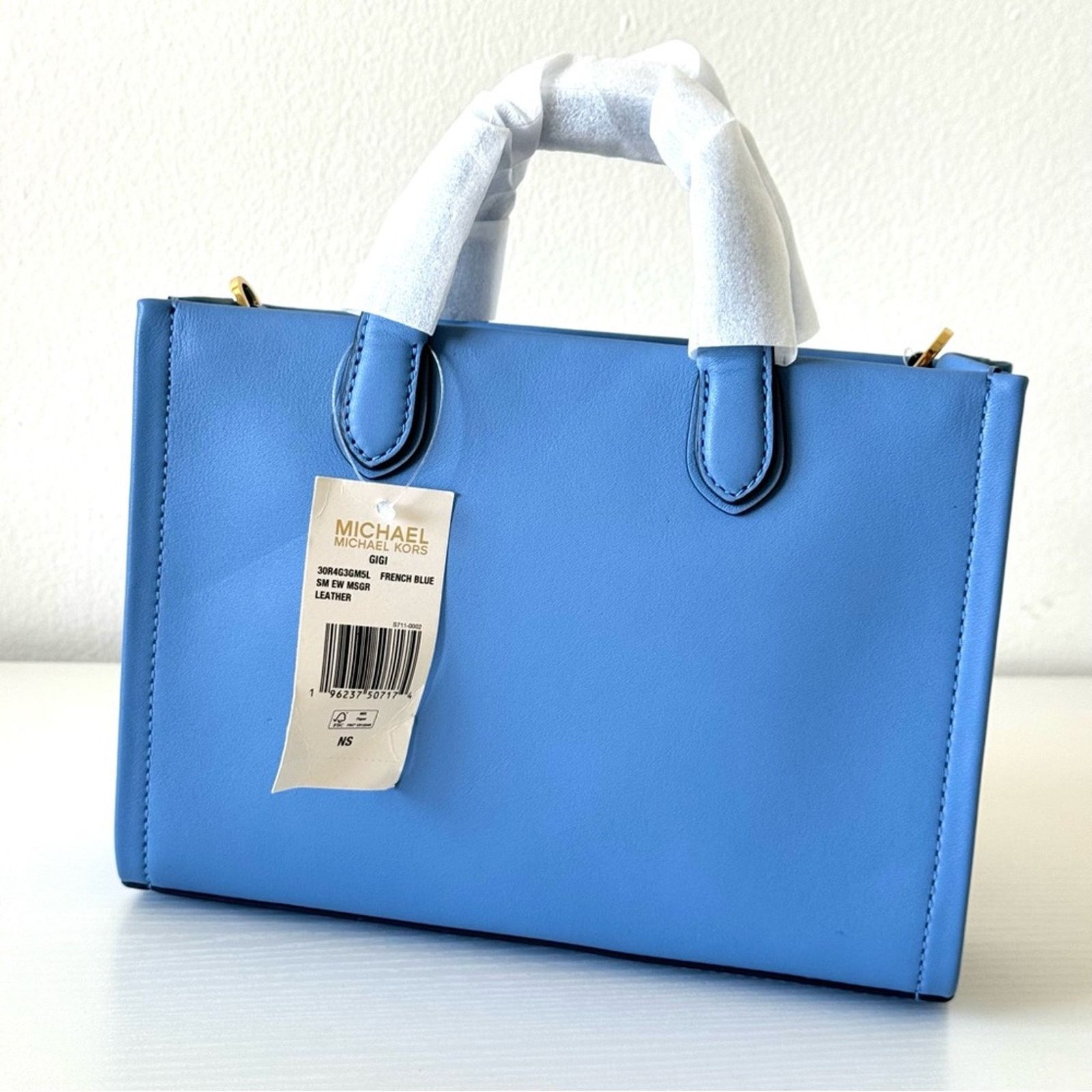 Michael Kors NWT! MICHAEL KORS GIGI French Blue Handbag, Small, MSPR. 450 Size ONE SIZE - 6 Thumbnail