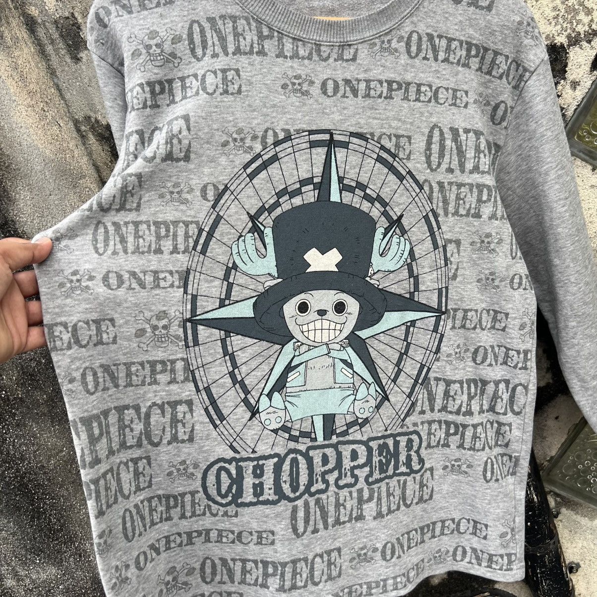 One Piece “ONE PIECE” TRASHED OVERPRINT TSHIRT Size US L / EU 52-54 / 3 - 5 Thumbnail