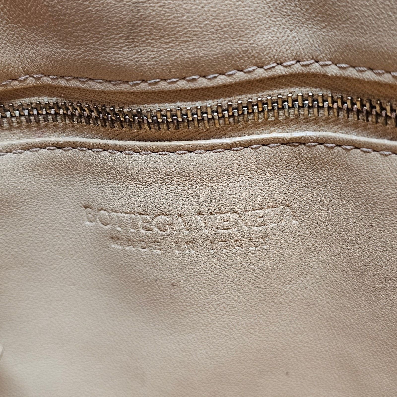 Bottega Veneta Padded Cassette Crossbody Bag Brown Size ONE SIZE - 11 Thumbnail