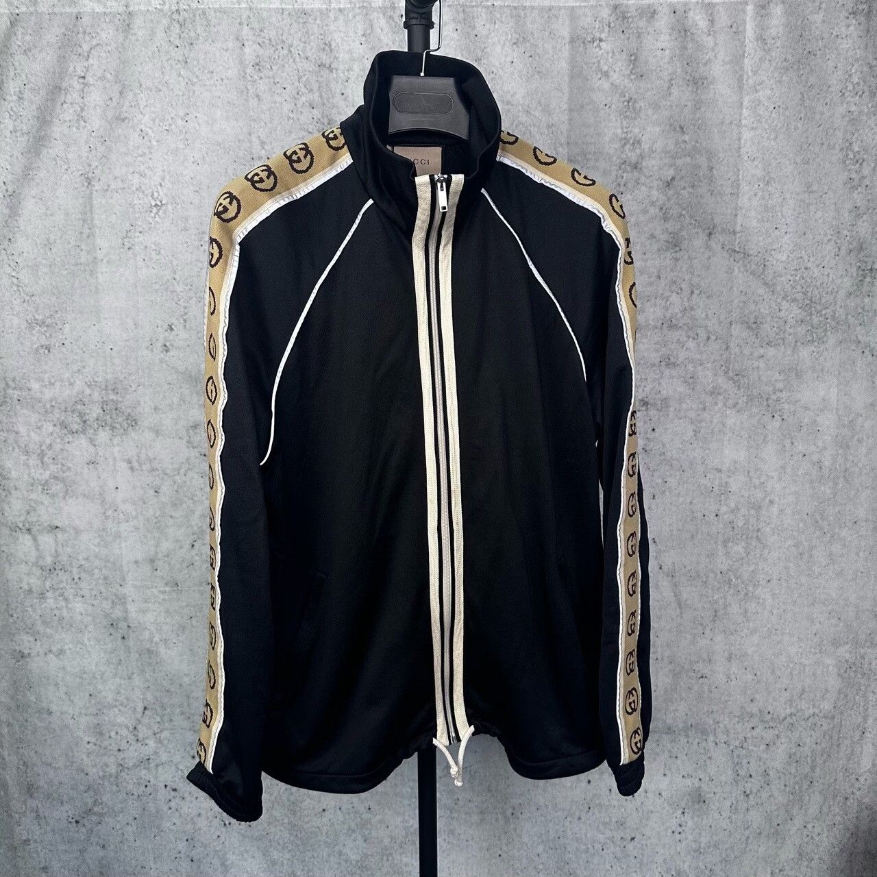 Gucci Gucci Reflective Light Jacket l Men Size US L / EU 52-54 / 3 - 1 Thumbnail