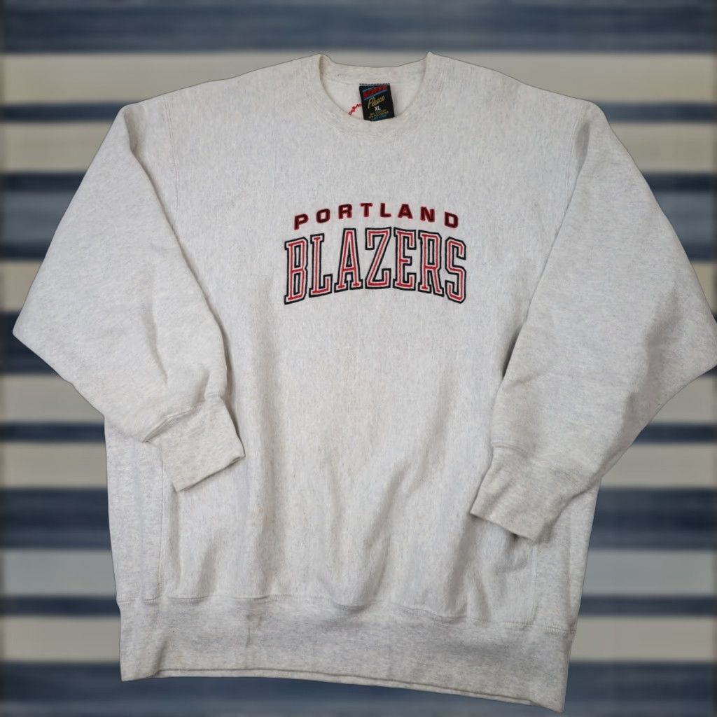 Vintage VINTAGE Portland Blazers Embroidered Spellout Sweatshirt Gray XL Mens Size US XL / EU 56 / 4 - 1 Thumbnail