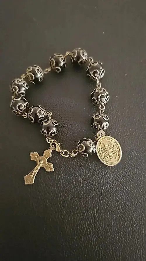 VIBE Black Glass Beads Cross Bracelet Size ONE SIZE - 4 Thumbnail