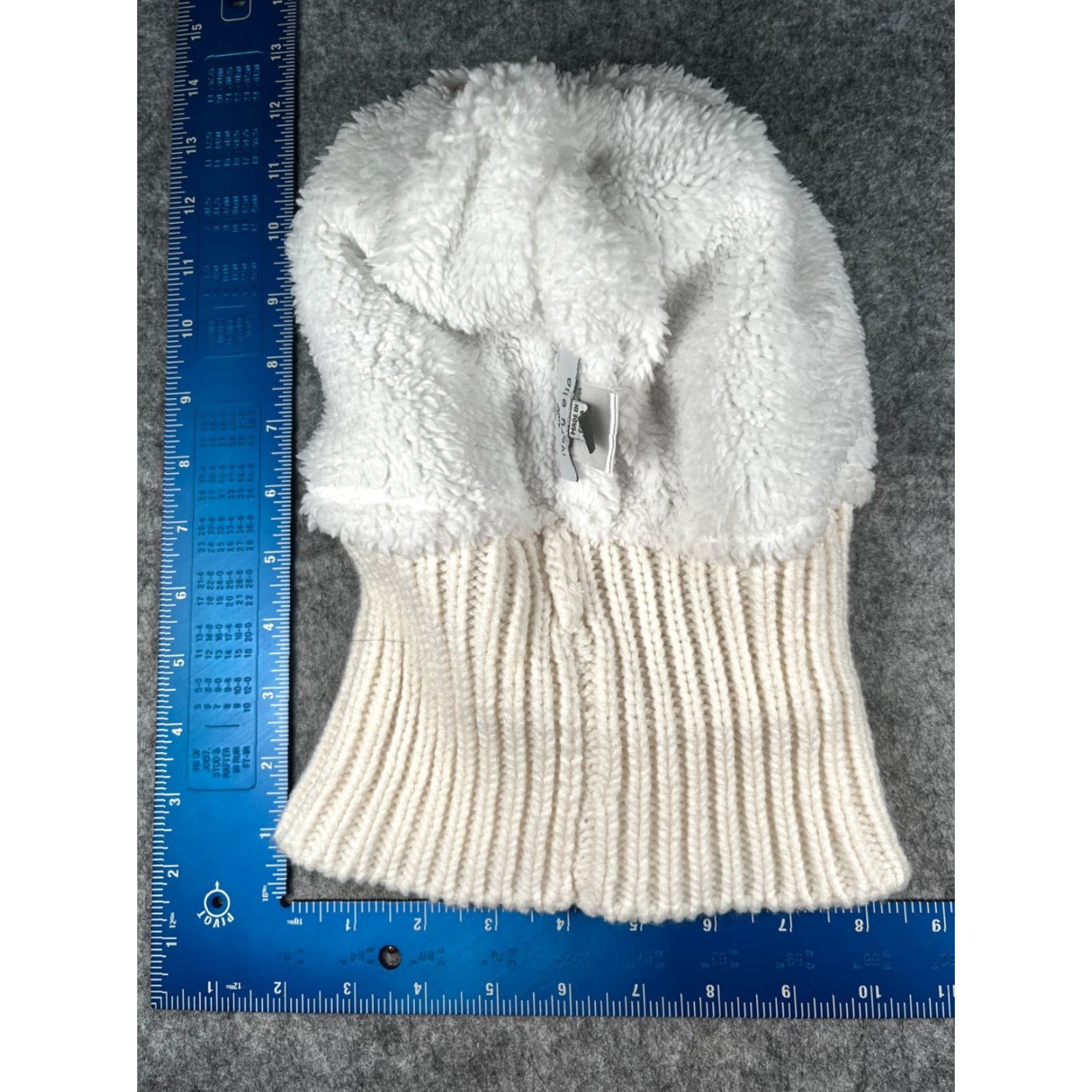 Vintage Ivory Ella Beanie Toque Women One Size Gray Cable Knit Acrylic Poly Lined Pom Size ONE SIZE - 7 Thumbnail