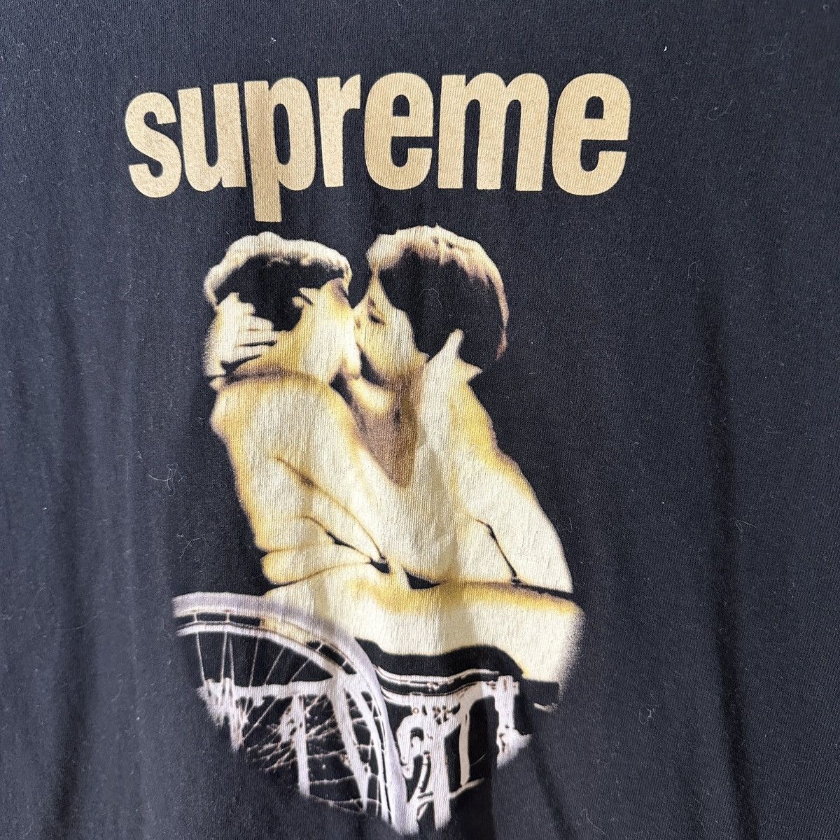 Supreme Black Supreme Kiss Tee (SS23) Size US XL / EU 56 / 4 - 2 Thumbnail