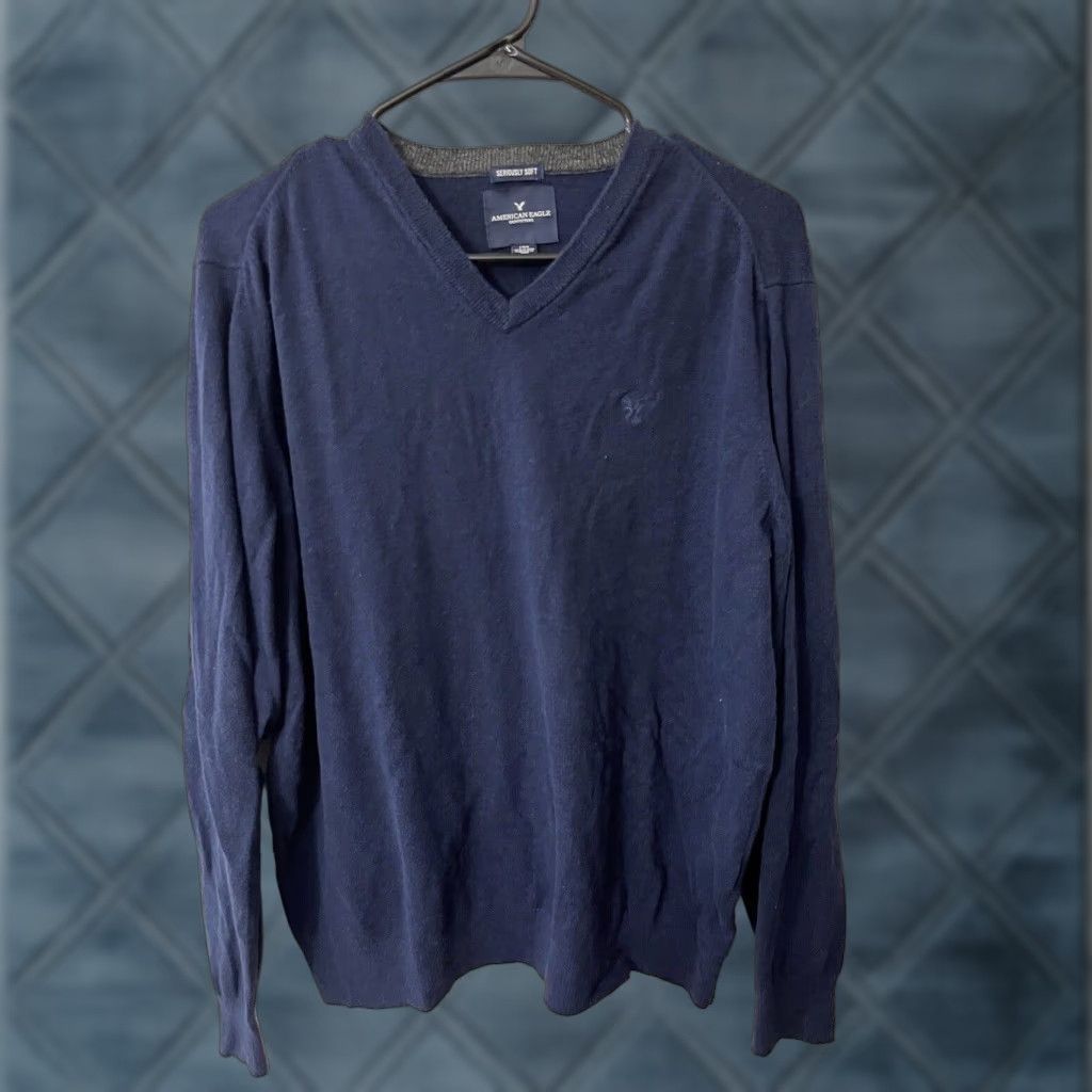 American Eagle Outfitters AMERICAN EAGLE Seriously Soft V-Neck Sweater Men's Medium Navy Blue Space Theme Size US M / EU 48-50 / 2 - 1 Thumbnail