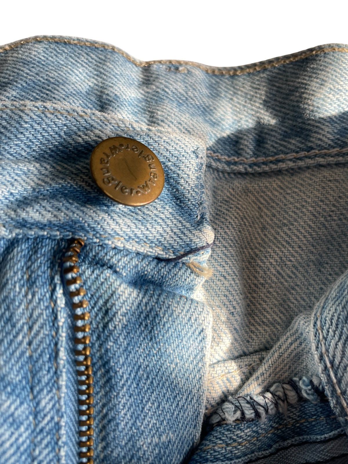 Wrangler Y2K Wrangler Mens light wash denim jorts shorts baggy 42 Size US 42 / EU 58 - 2 Thumbnail