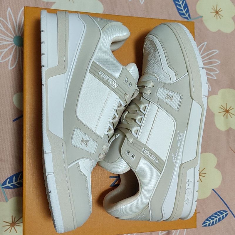 Louis Vuitton Louis Vuitton Trainer Low Top Sneakers in Light Green -2508 Size US 8.5 / EU 41-42 - 8 Thumbnail