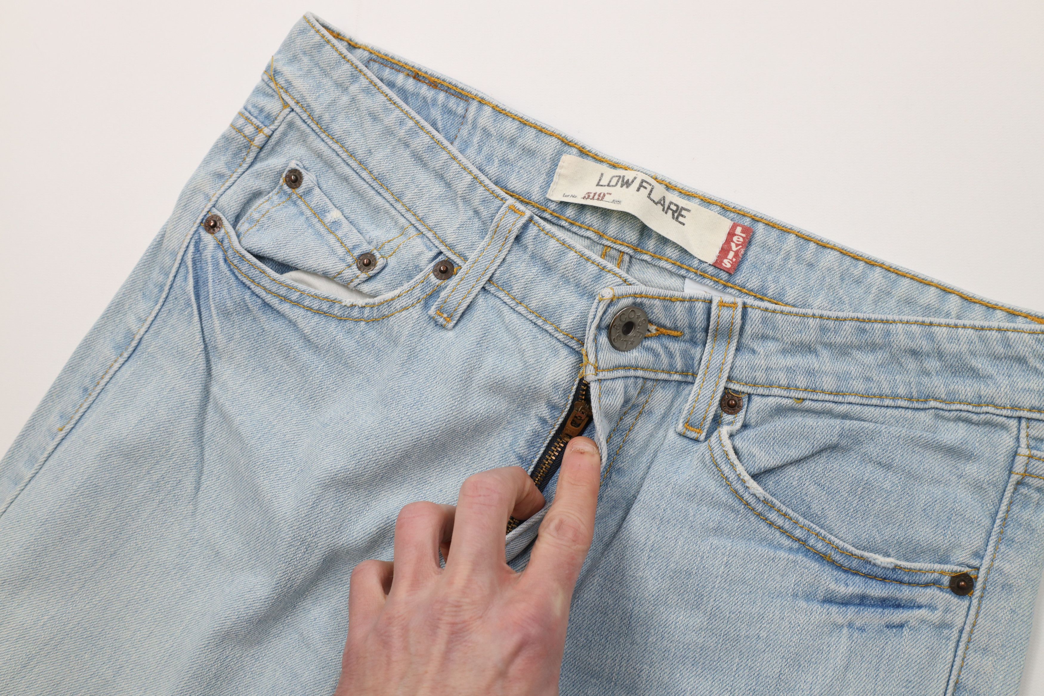 Levi's Vintage Y2K 2005 Levis 519 Rise Flared Denim Jeans Blue Size 30" / US 8 / IT 44 - 7 Thumbnail