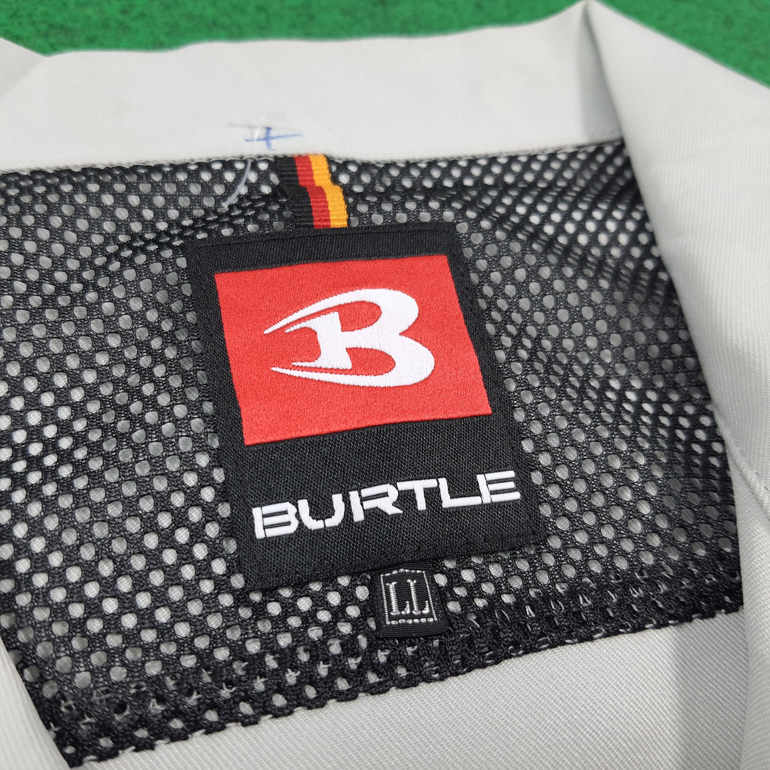 Japanese Brand Vintage TRD Toyota Motor Sports Custom Logo Jacket C304N13 Size US L / EU 52-54 / 3 - 5 Thumbnail