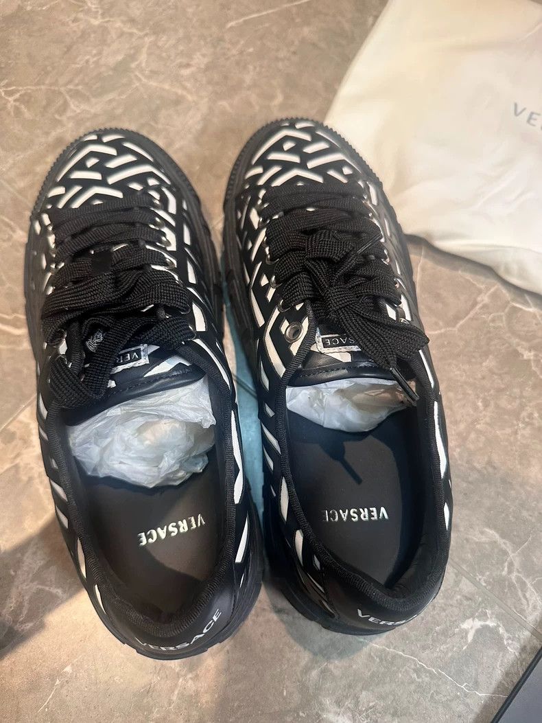 Versace Versace Men's polished calfskin athleisure board shoes Size US 7 / EU 40 - 4 Thumbnail