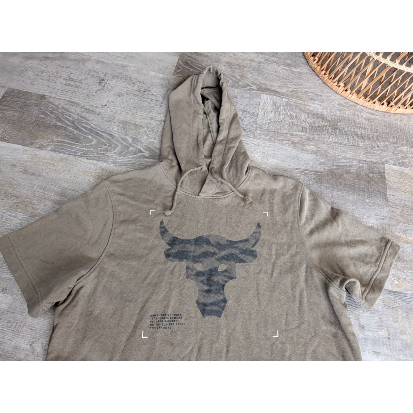 Under Armour Under Armour Project Rock Shirt Hooded Mens M Green Camouflage Bull Short Sleeve Graphic Print Pullover Pockets Athletic Gym Lightweight Size US M / EU 48-50 / 2 - 4 Thumbnail