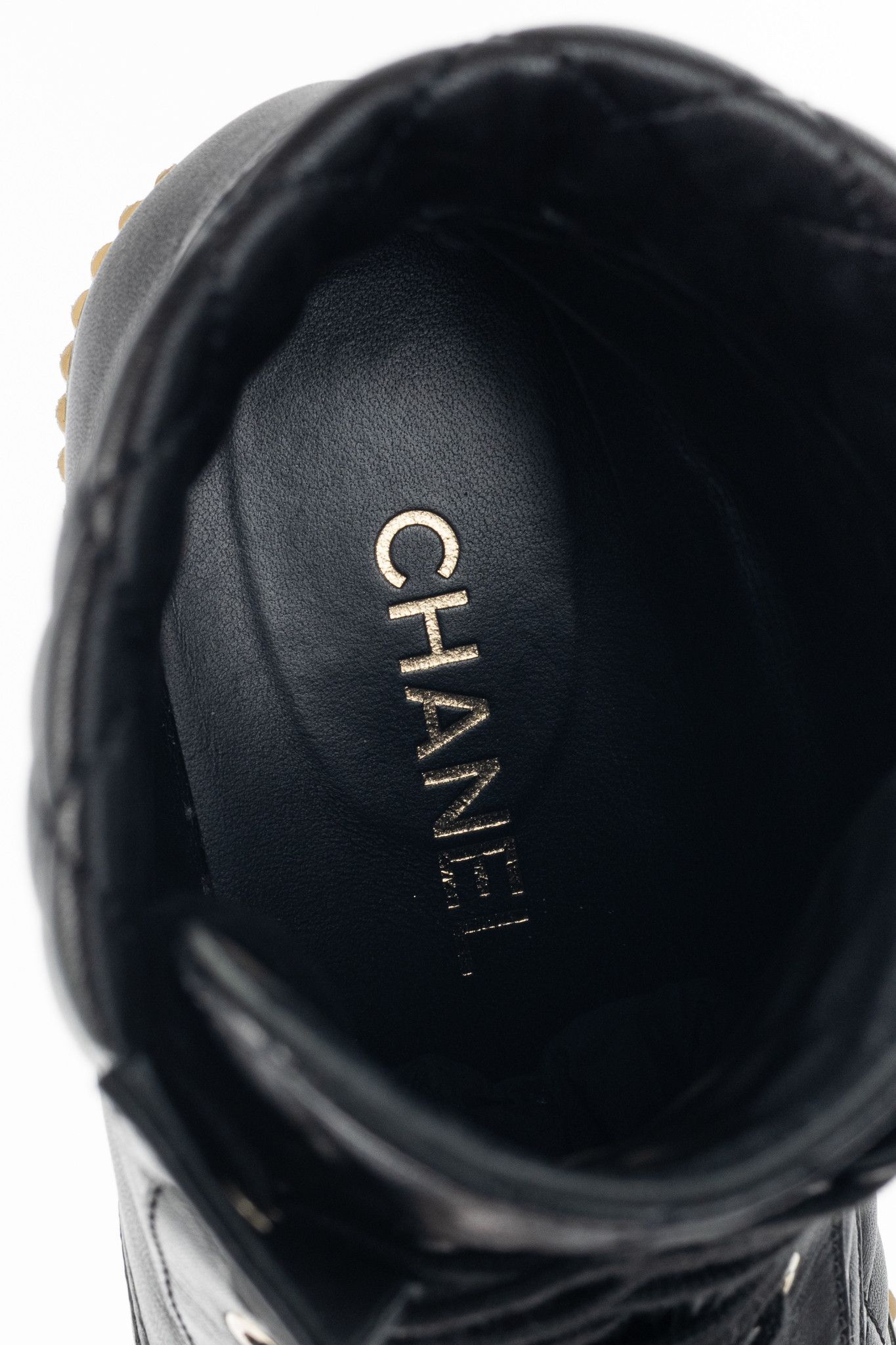 Chanel Chanel Black Quilted Leather Interlocking-CC Combat Boots Size US 10.5 / IT 40.5 - 9 Thumbnail