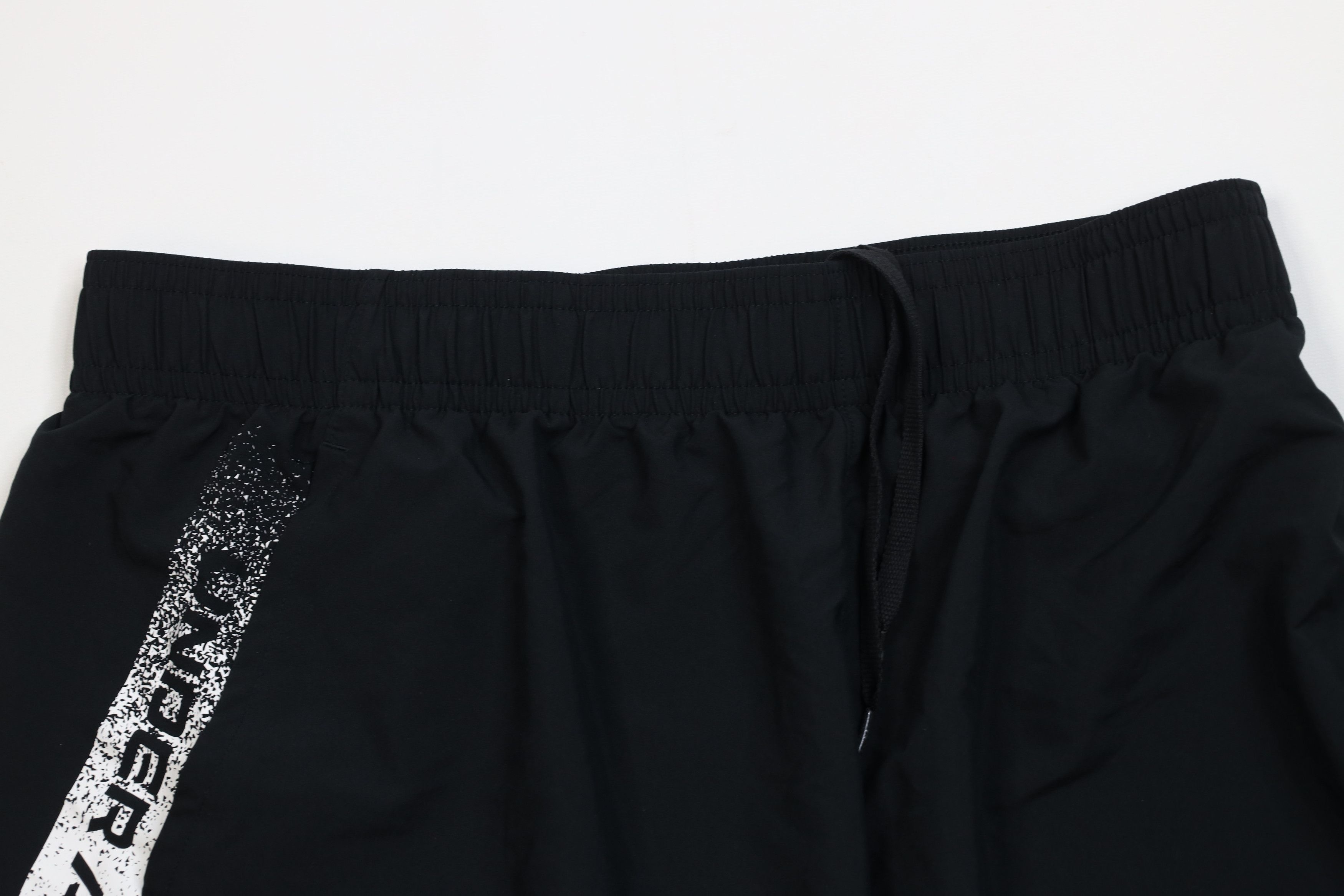 Under Armour Under Armour Loose Fit Lightweight Gym Training Shorts Black Size US 36 / EU 52 - 2 Thumbnail