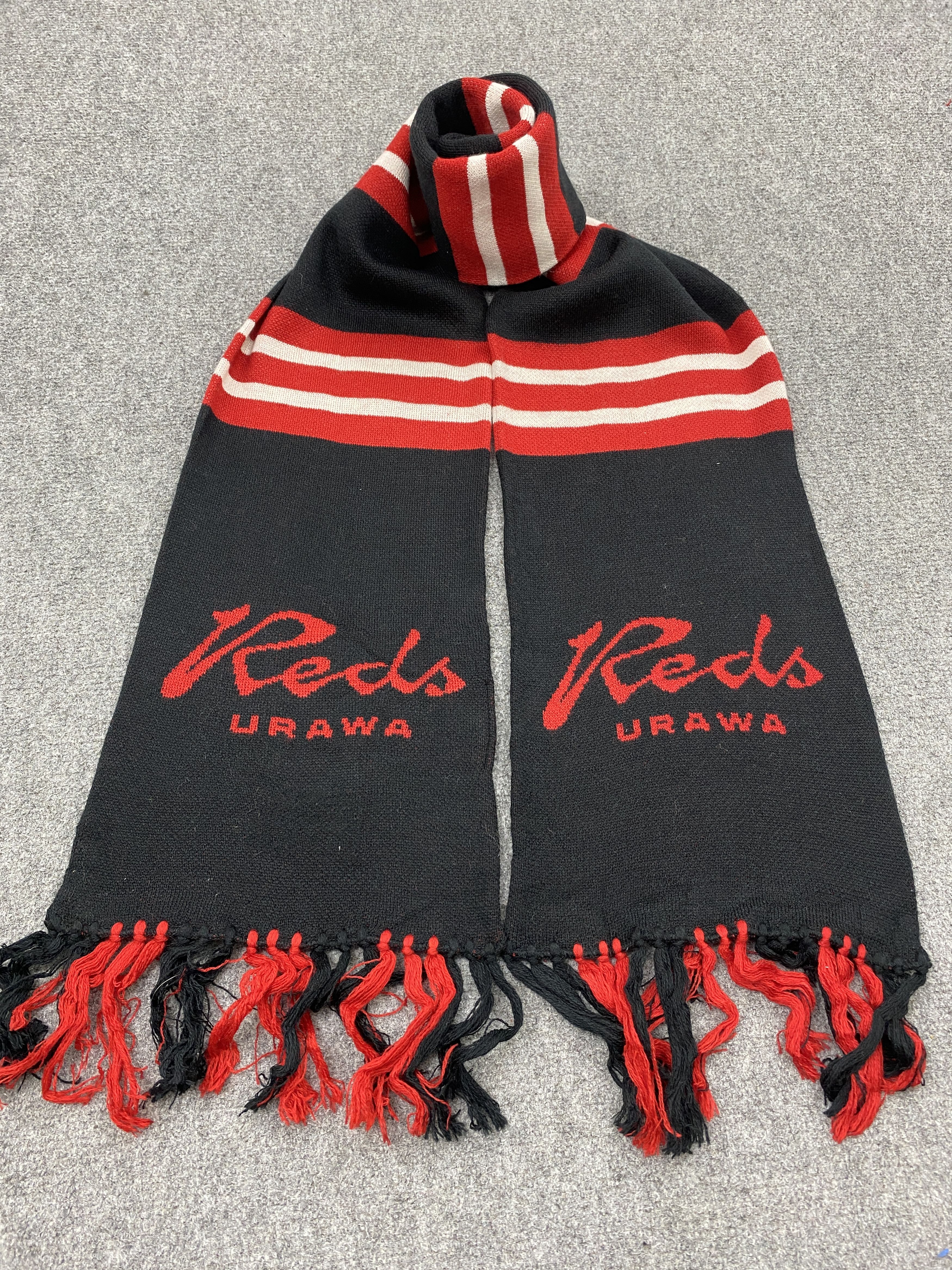 Japanese Brand Vintage Urawa Reds Football Muffler Neckwear - SC0036 Size ONE SIZE - 1 Thumbnail