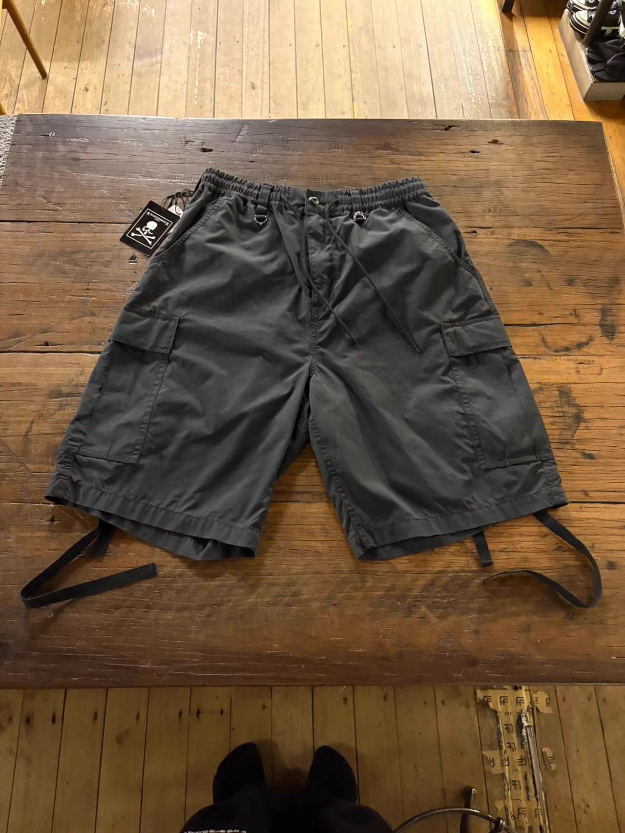 Mastermind World MASTERMIND WORLD x Alpha Industries Black Cargo Shorts Ｑ25 Size US 34 / EU 50 - 1 Thumbnail