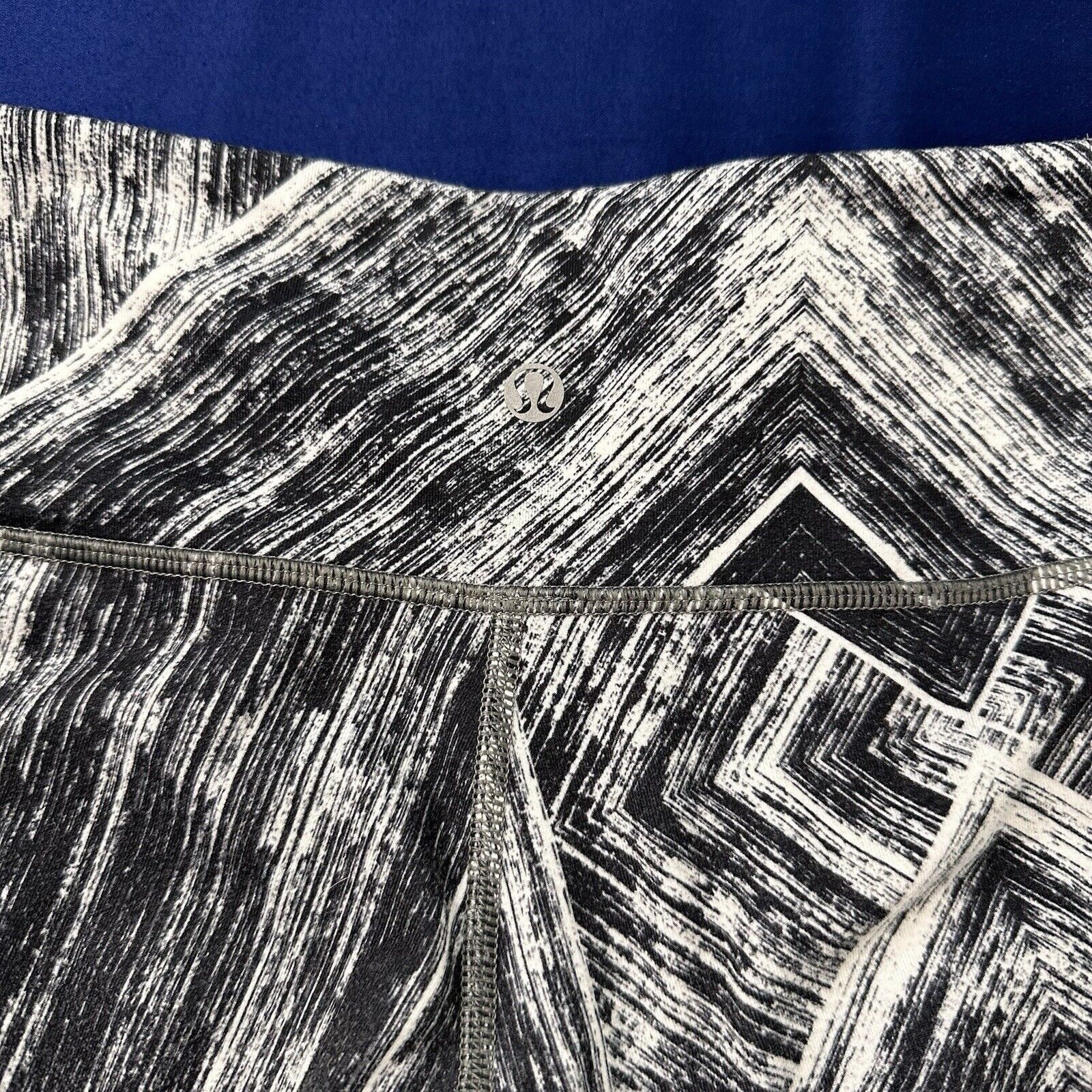 Lululemon Lululemon Wunder Under 6 Leggings Brush Stroke Crop 22" Size 28" / US 6 / IT 42 - 4 Thumbnail