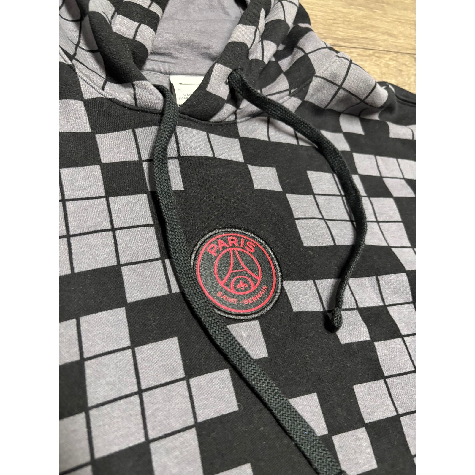 Chelsea Soccer × Nike Nike PSG Soccer Black Gray Hoodie Sz L Size US M / EU 48-50 / 2 - 2 Thumbnail