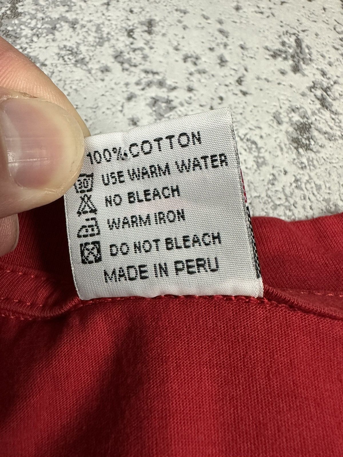 Vintage Peru Embroidered Red Tee Nazca Lines Graphics Size US L / EU 52-54 / 3 - 6 Thumbnail