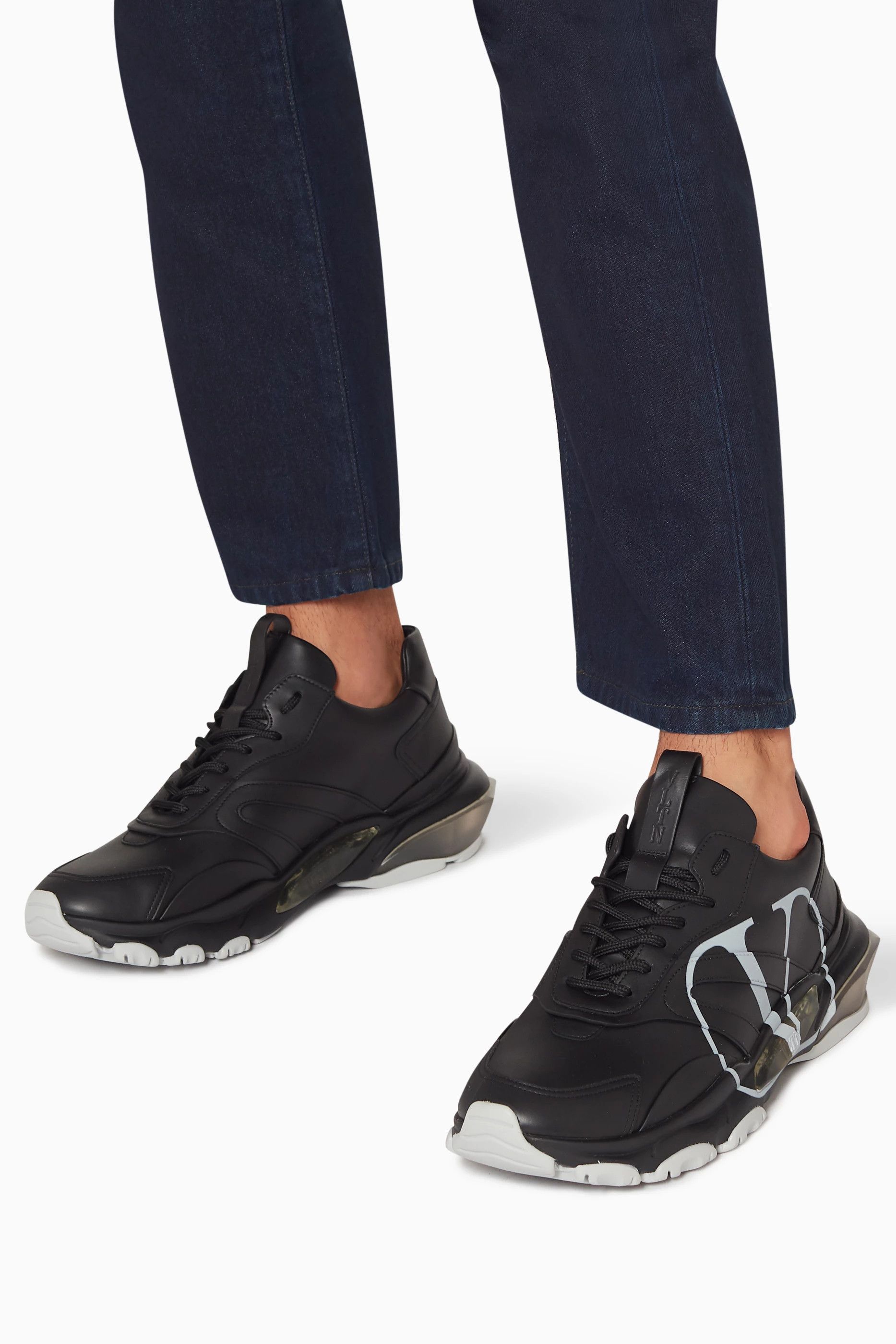 Valentino o1y0525 Logo Leather Low-Top Sneakers in Black Size US 7 / EU 40 - 4 Thumbnail