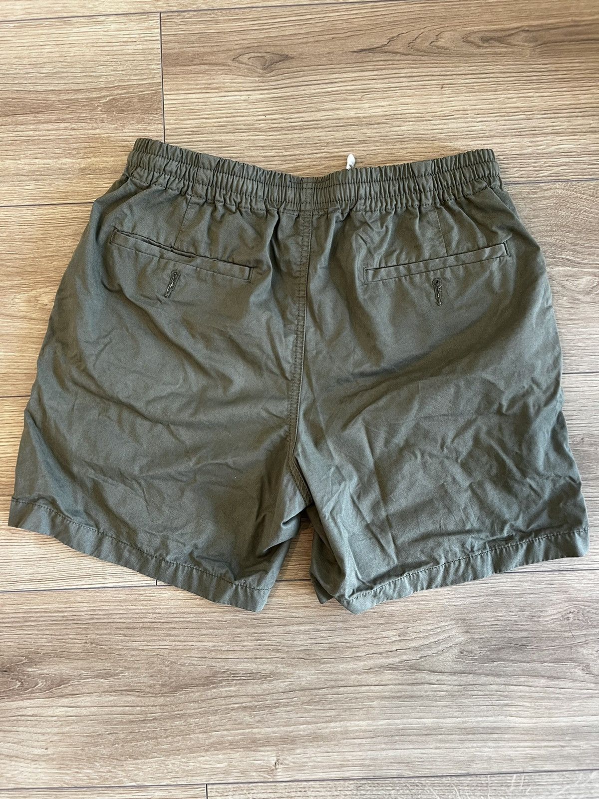 J.Crew J.Crew 6” dock short size S - Misty Olive Size US 30 / EU 46 - 2 Thumbnail