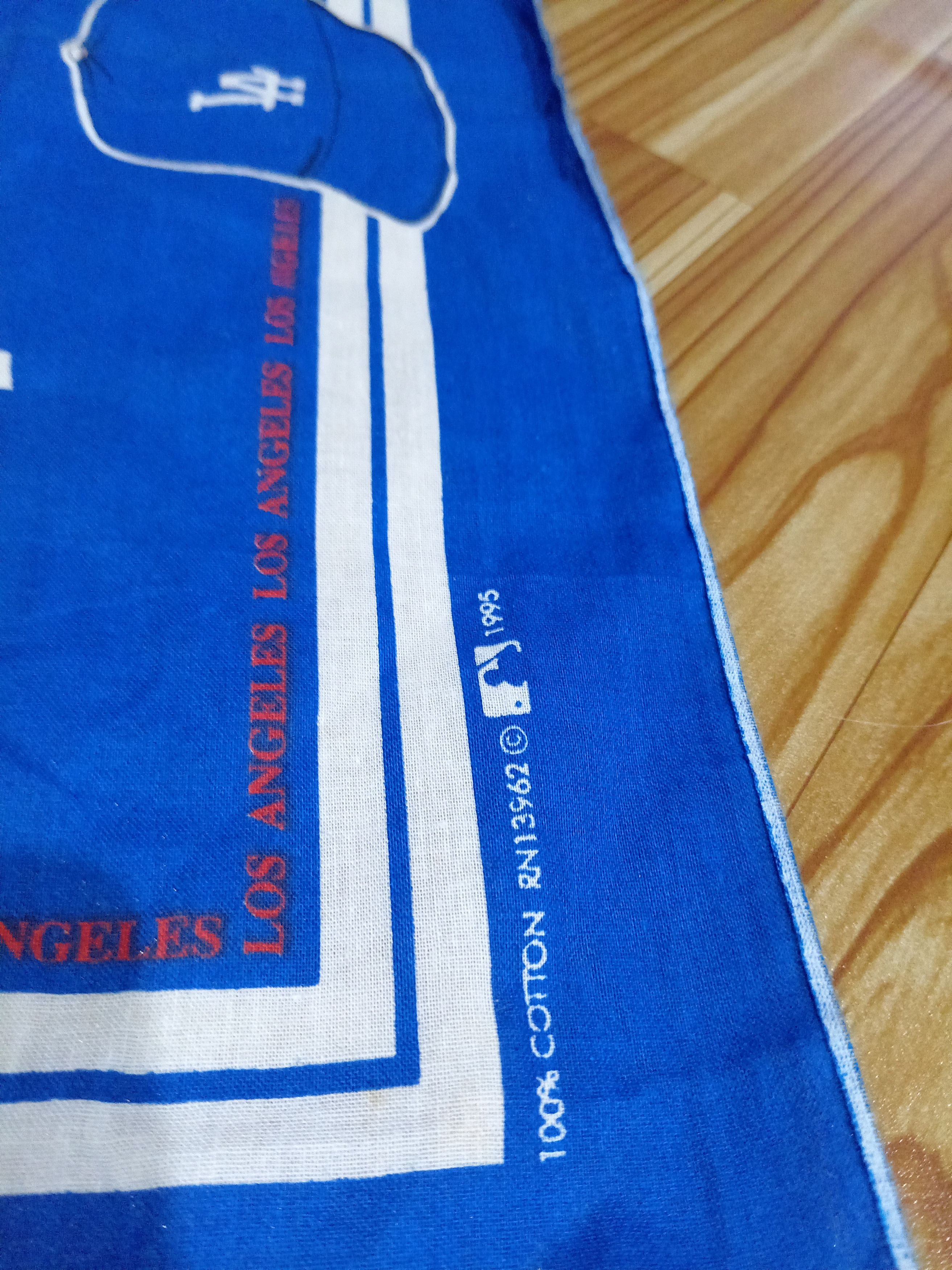 Vintage La Dodgers handkerchief Size ONE SIZE - 2 Thumbnail