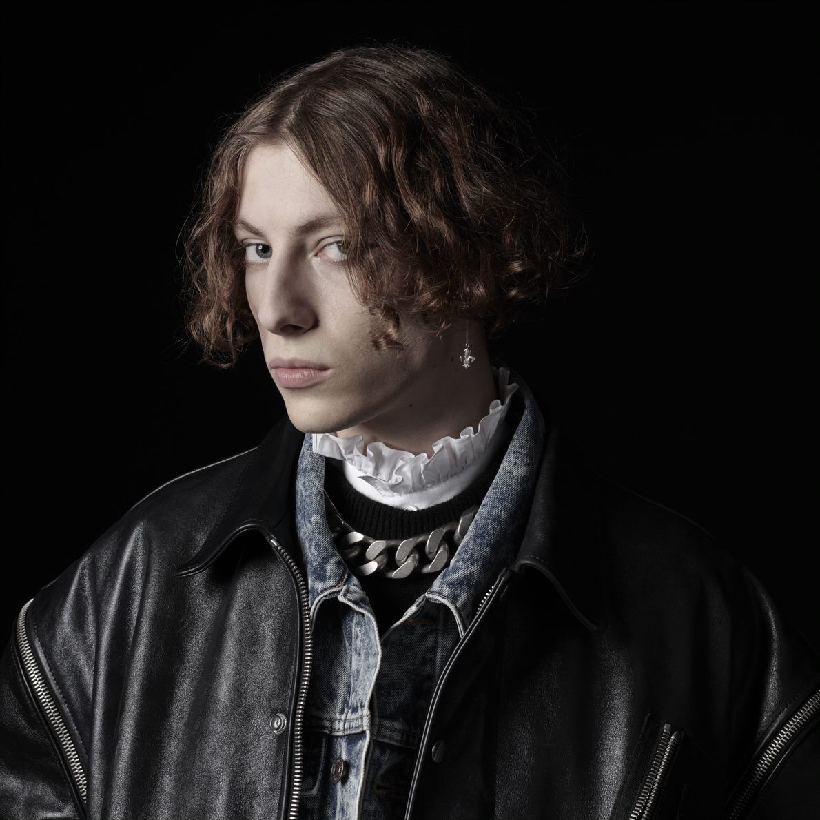 FW21 knight poeme earring