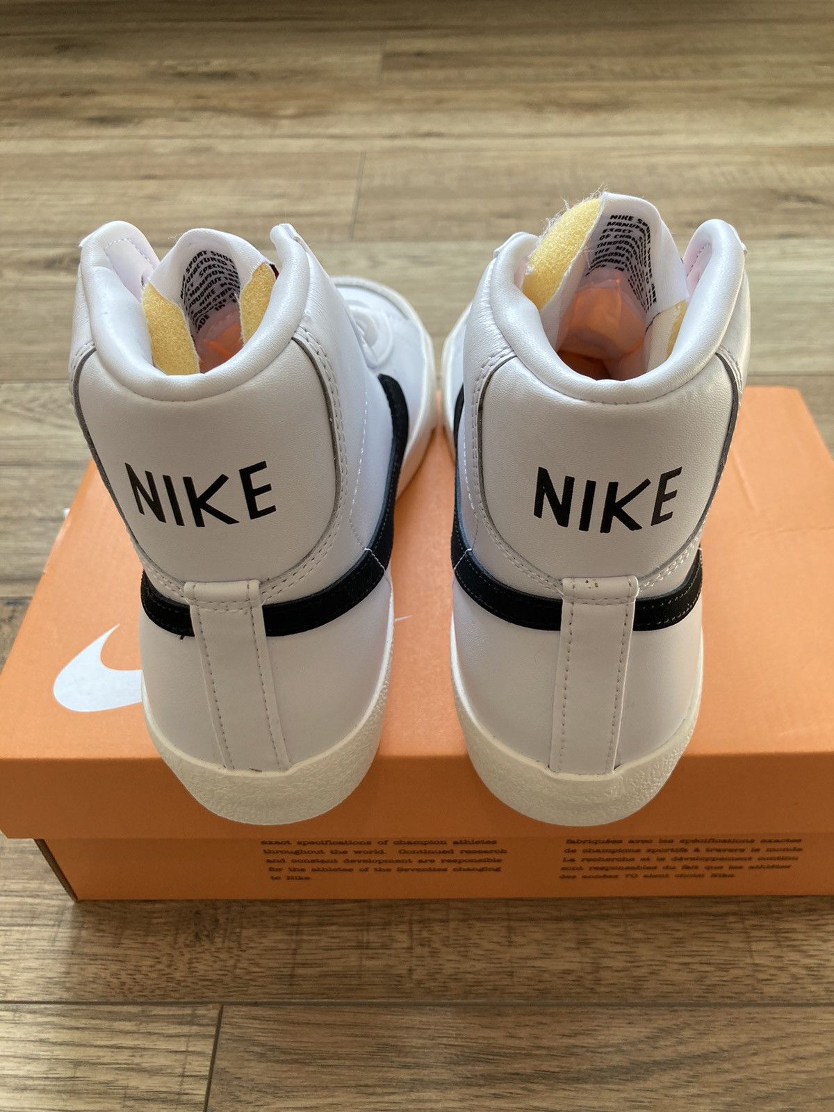 Nike Nike Blazer Mid 77 White Black (W) (CZ1055-100) 37.5 EU Size US 6.5 / IT 36.5 - 9 Thumbnail