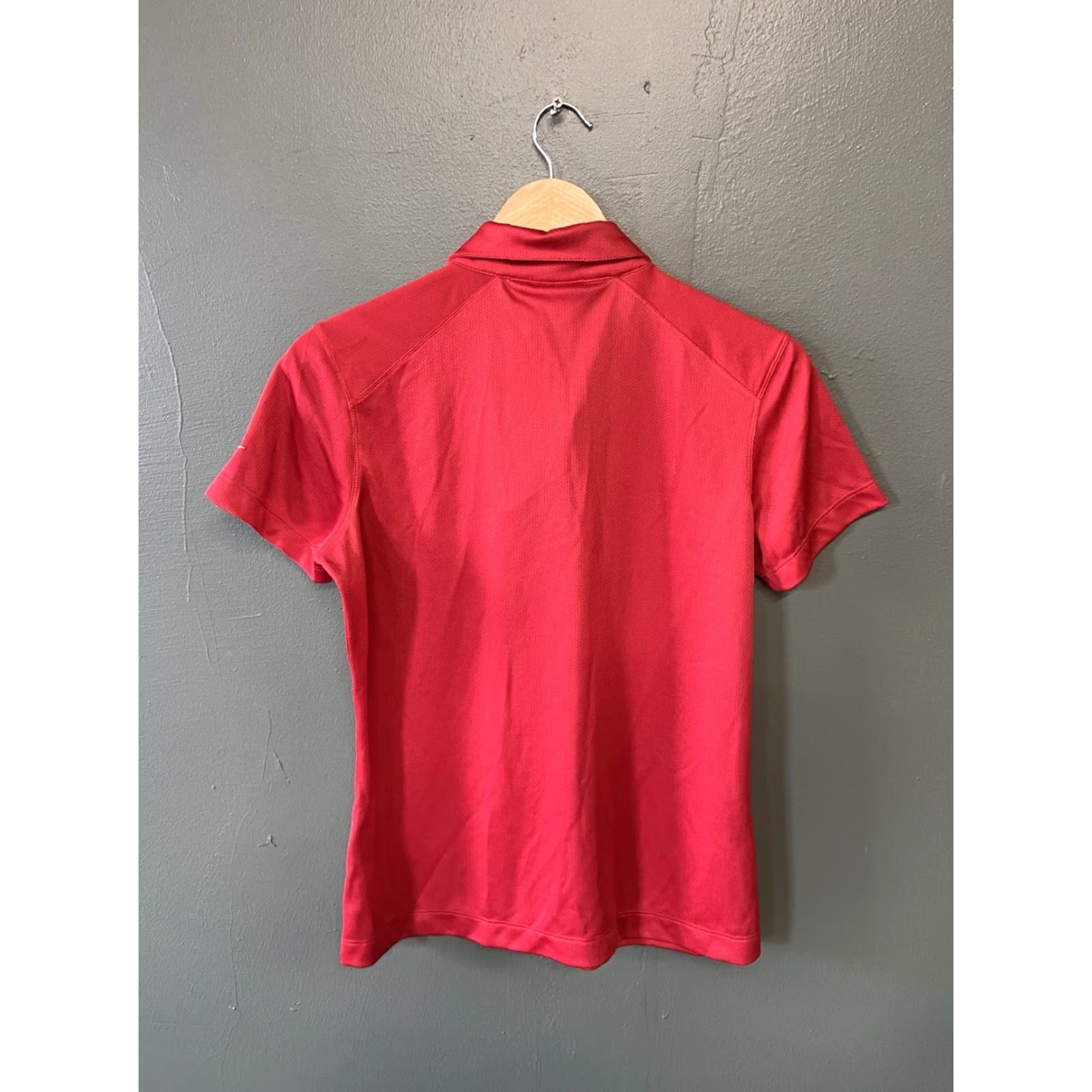 Nike Nike Polo Shirt Womens Red Short Sleeve Size M NWT Wells Fargo Size M / US 6-8 / IT 42-44 - 2 Thumbnail