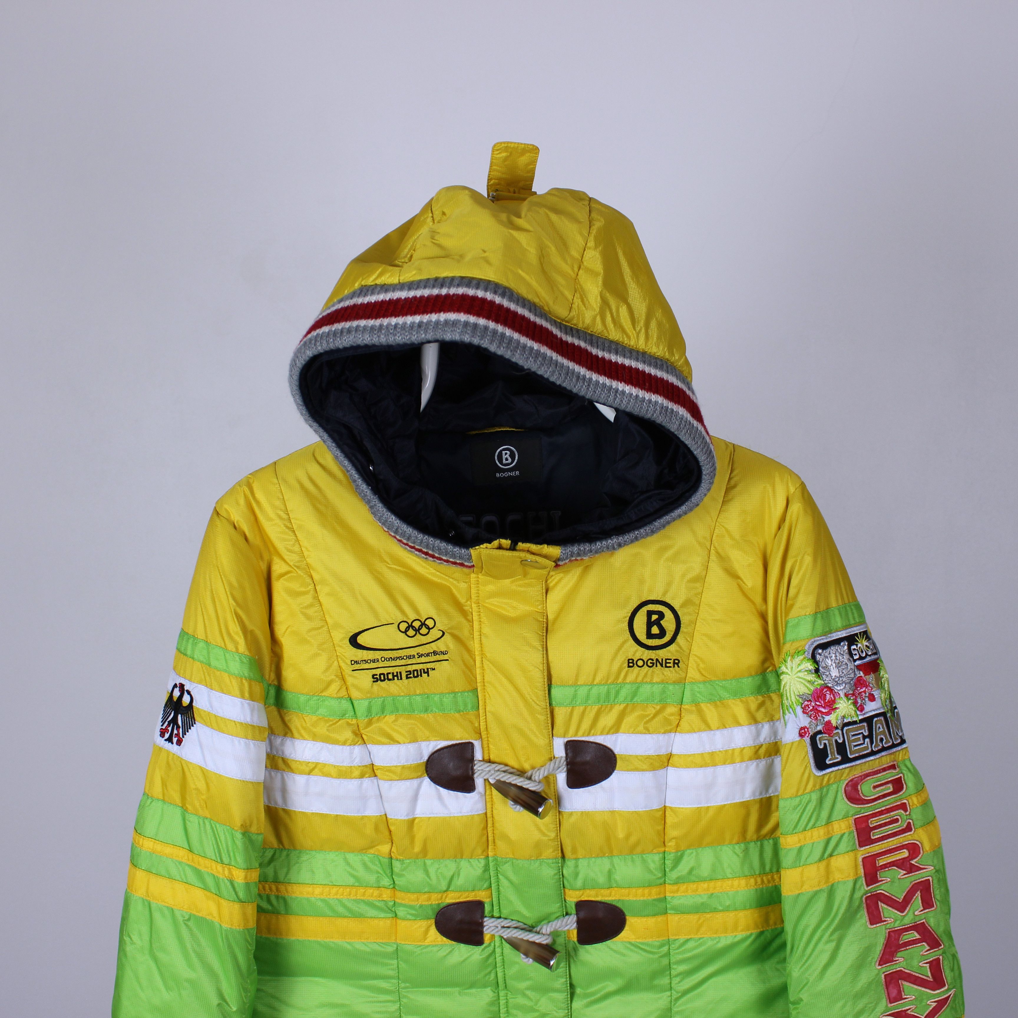Bogner Bogner 2014 olimpic jacket SKIJACKet SKI MANTEL JACKE 36 S Size M / US 6-8 / IT 42-44 - 1 Thumbnail