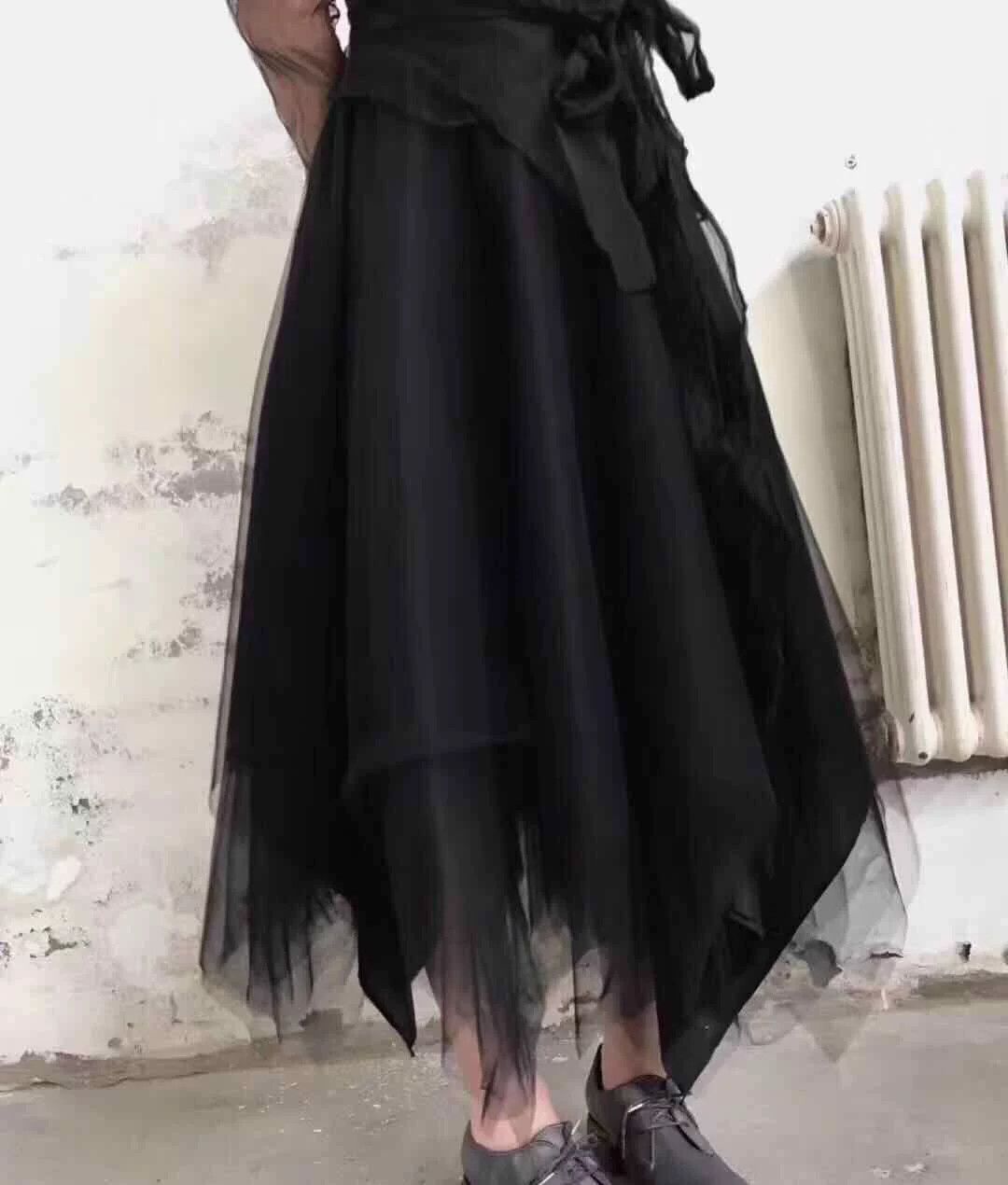 Marc Le Bihan Marc Le Bihan Black Tulle Skirt Size 36" / US 14 / IT 50 - 1 Thumbnail