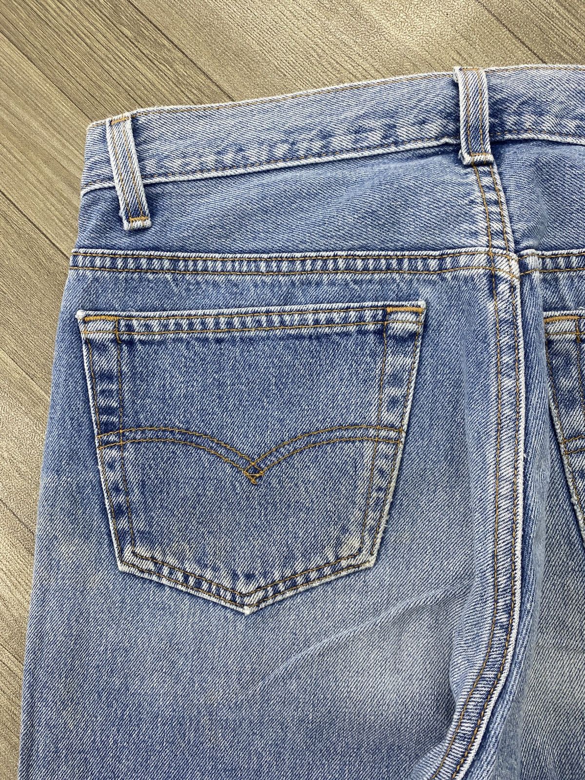 Levi's Vintage Clothing 🇺🇸1990s Vintage Levis 501 USA Straight 32x33 Light Blue Jeans Size US 30 / EU 46 - 15 Thumbnail