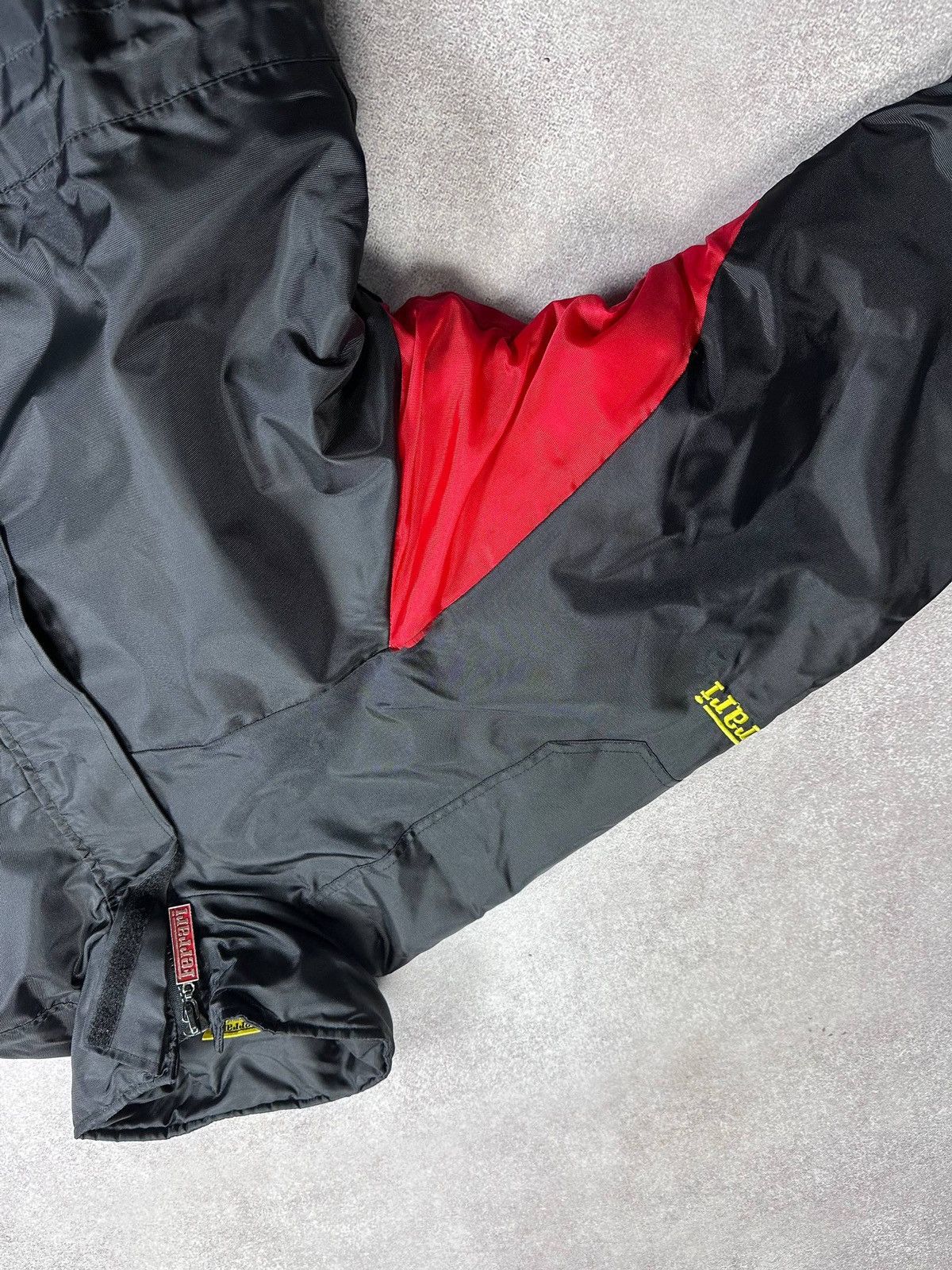 Vintage 1996 Ferarri Licensed Racing F-1 Parka Jacket XL
