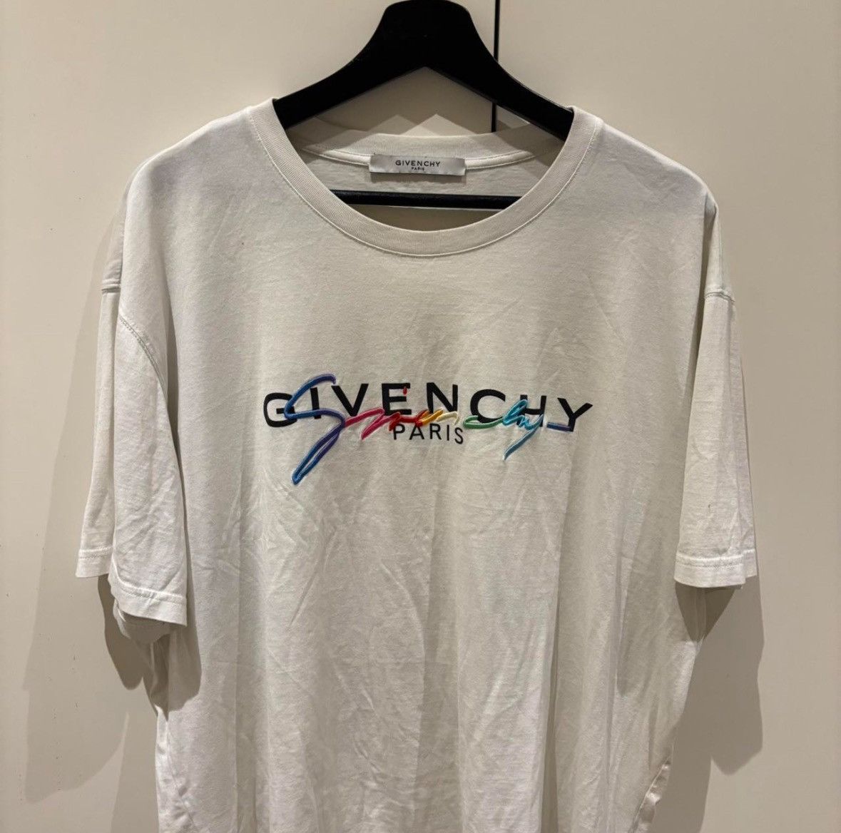 Givenchy Givenchy Classic Rainbow Logotype Tee White Size US XL / EU 56 / 4 - 1 Thumbnail