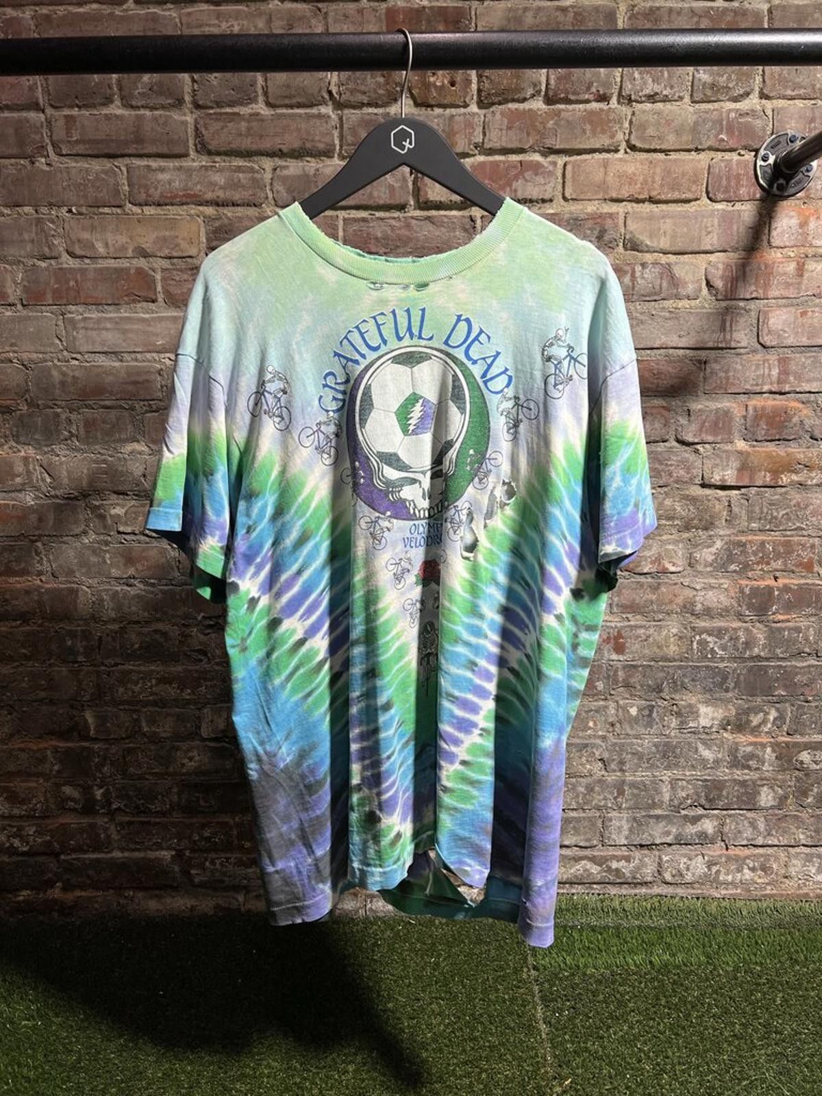 Vintage Vintage Grateful Dead Soccer Tee Sz. L Size ONE SIZE - 1 Thumbnail
