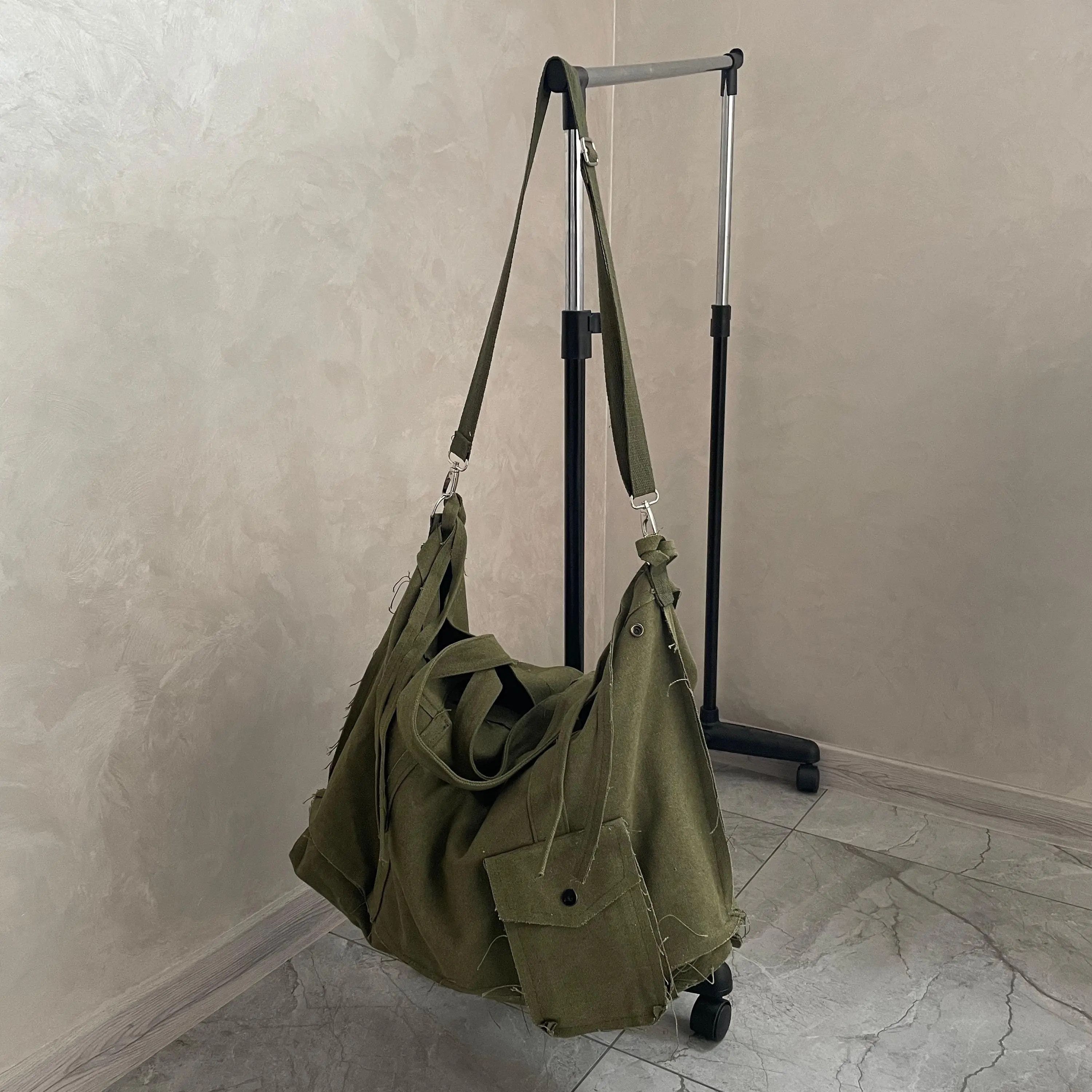 Other Large Canvas Messenger Bag y2k japanese style alt faded Size ONE SIZE - 2 Thumbnail