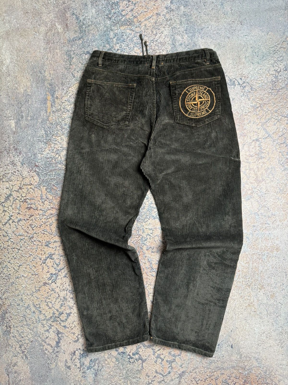 Supreme x Stone Island Corduroy Crusher Black main image 1