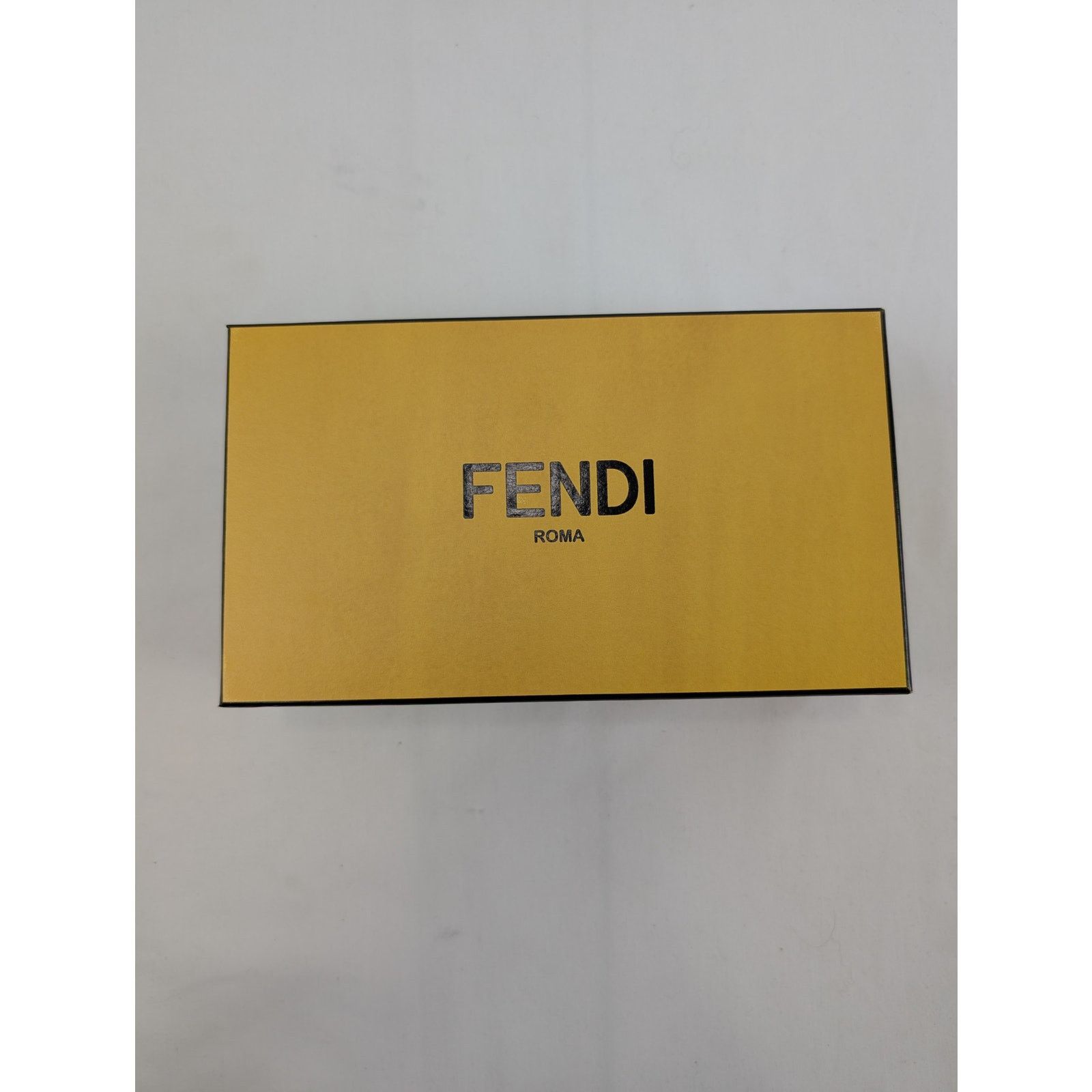 Fendi o1rshd1 Size: 75 / Women Reversible Belt Calf Leather Size ONE SIZE - 18 Thumbnail