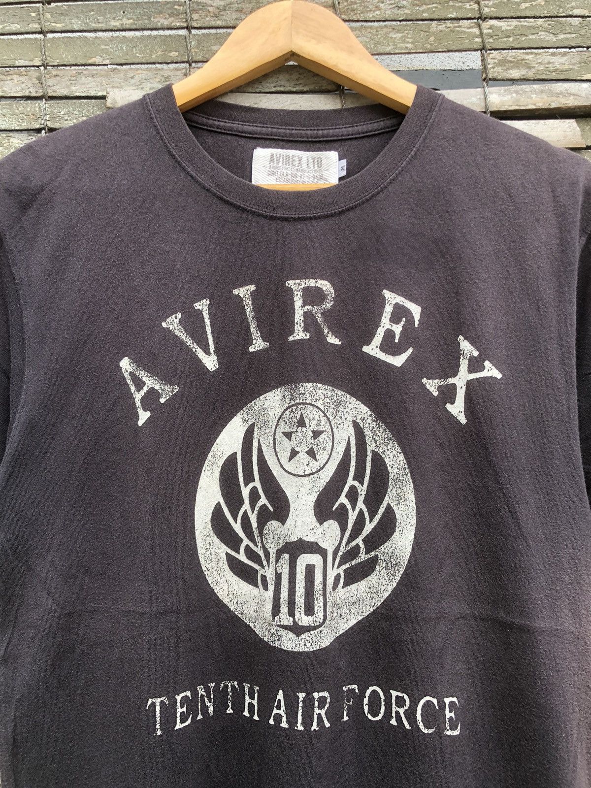 Avirex Vintage Sunfaded Avirex Tenth Air Force Big Logo Tee Size US M / EU 48-50 / 2 - 2 Thumbnail