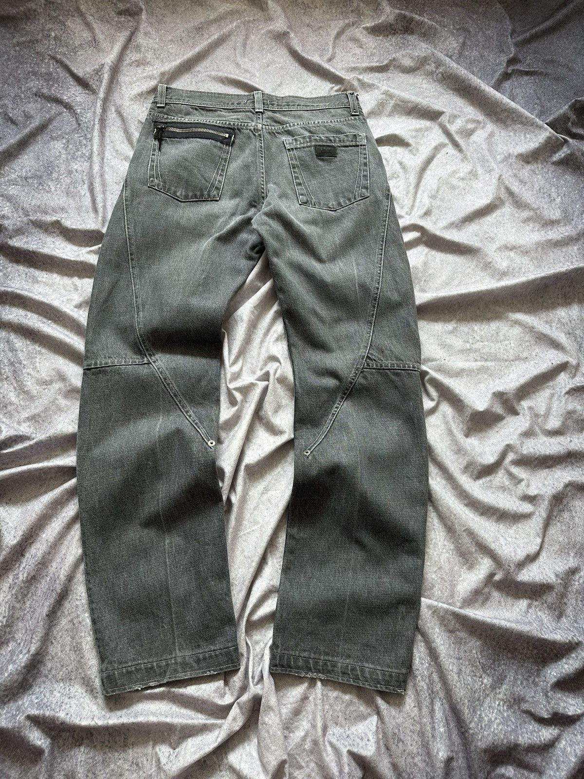 Costume National C'N'C Costume National Gray Constracted Straight Leg Jeans Size US 30 / EU 46 - 2 Thumbnail