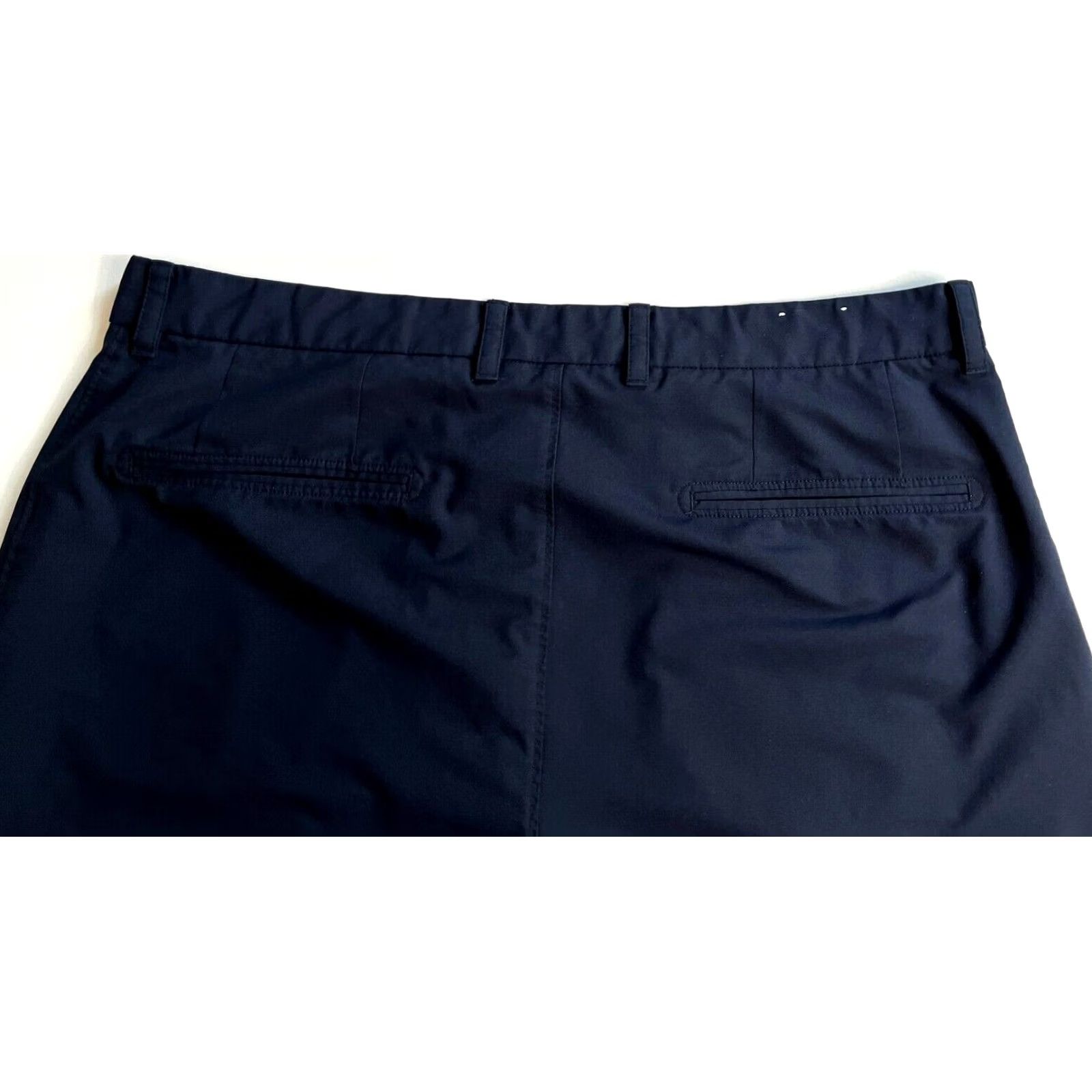 J.Lindeberg J.Lindeberg Men’s Somle Tapered Light Poly Shorts Navy 38 Inseam 11 Golf Chino Casual Waist 38 Style: Preppy Men's Shorts Size US 38 / EU 54 - 5 Thumbnail