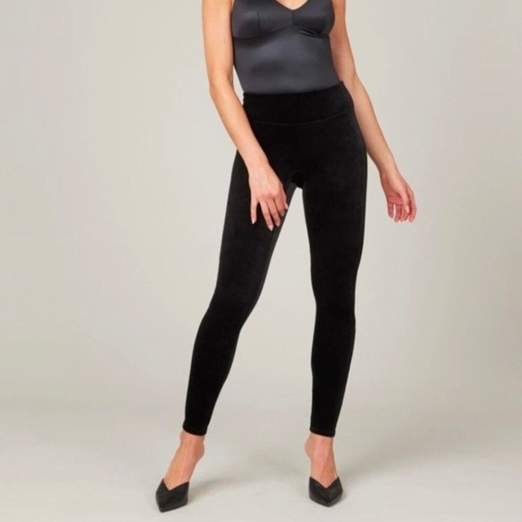 Spanx Ready To Wow Black Velvet Leggings Size Large