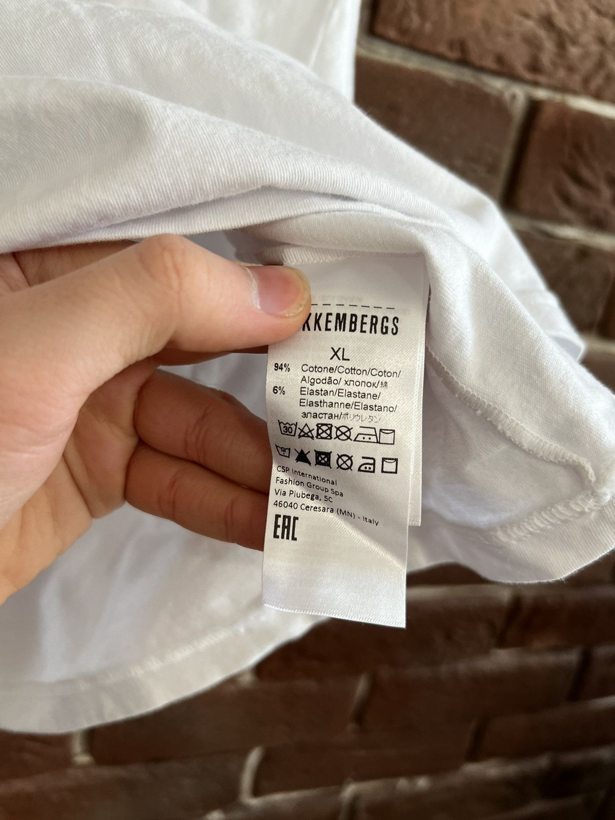 Dirk Bikkembergs Vintage Dirk Bikkembergs Logo Hype Tshirt XL white Soccer Size US XL / EU 56 / 4 - 8 Thumbnail