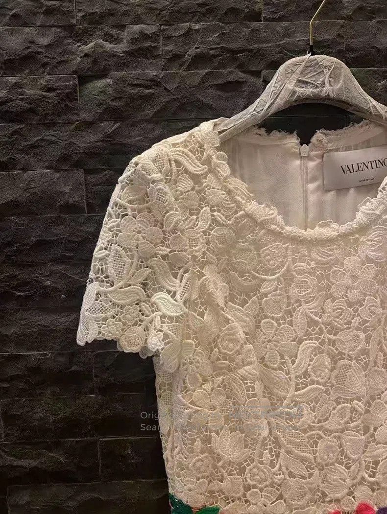 Valentino Valentino The star matched the lace short-sleeved dress Size S / US 4 / IT 40 - 3 Thumbnail